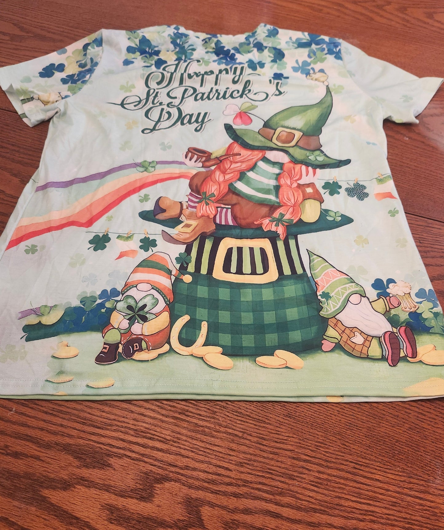 Woman Saint Patricks Day T- Shirt Size Large Multicolors Of Green "New Arrival
