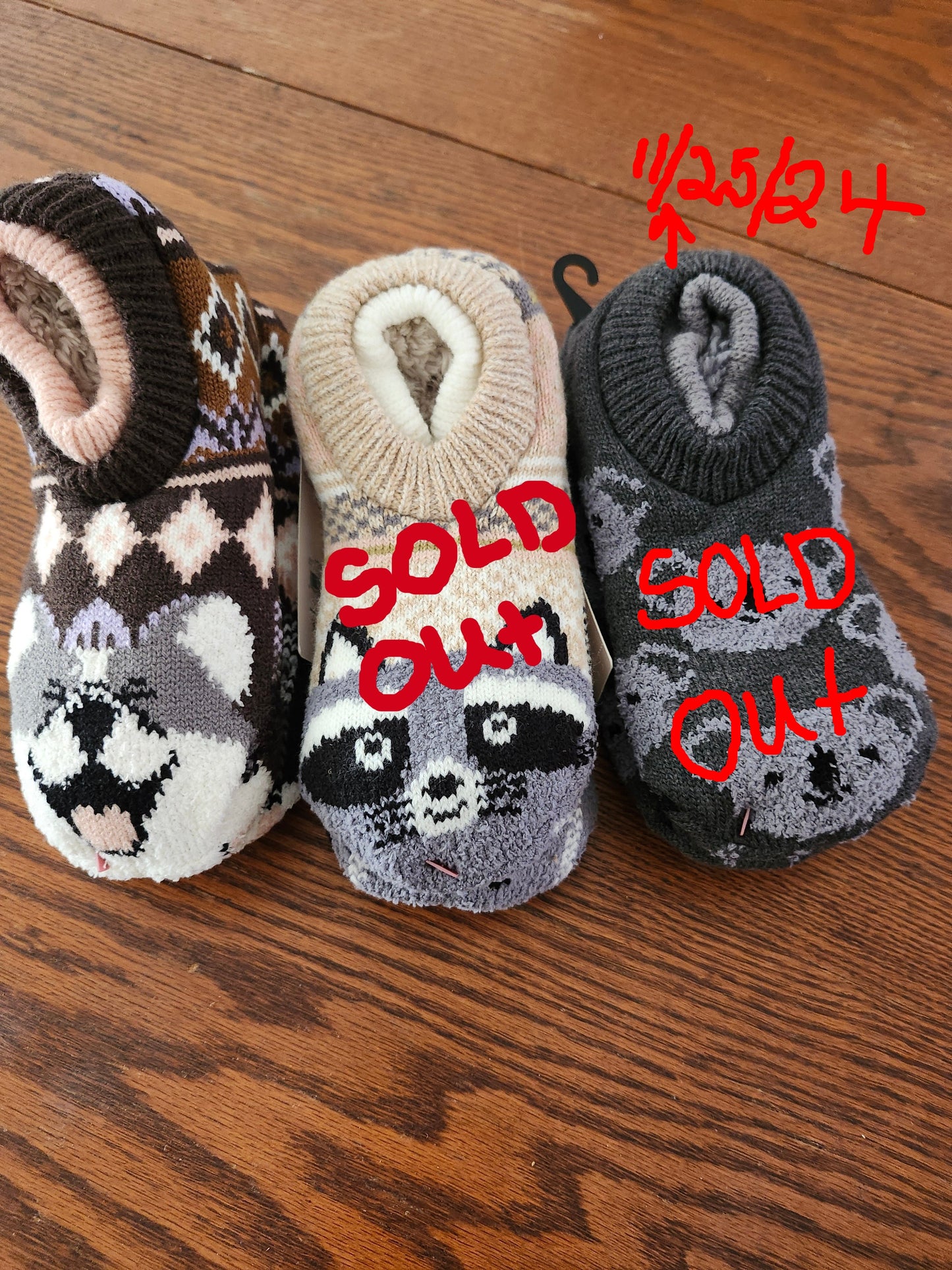 Woman Secret Treasures Slipper Socks Faux Fur Fit Shoe Size 4-10 "New Arrival"ONLY 1 LEFT! (RACCOON SOLD OUT)