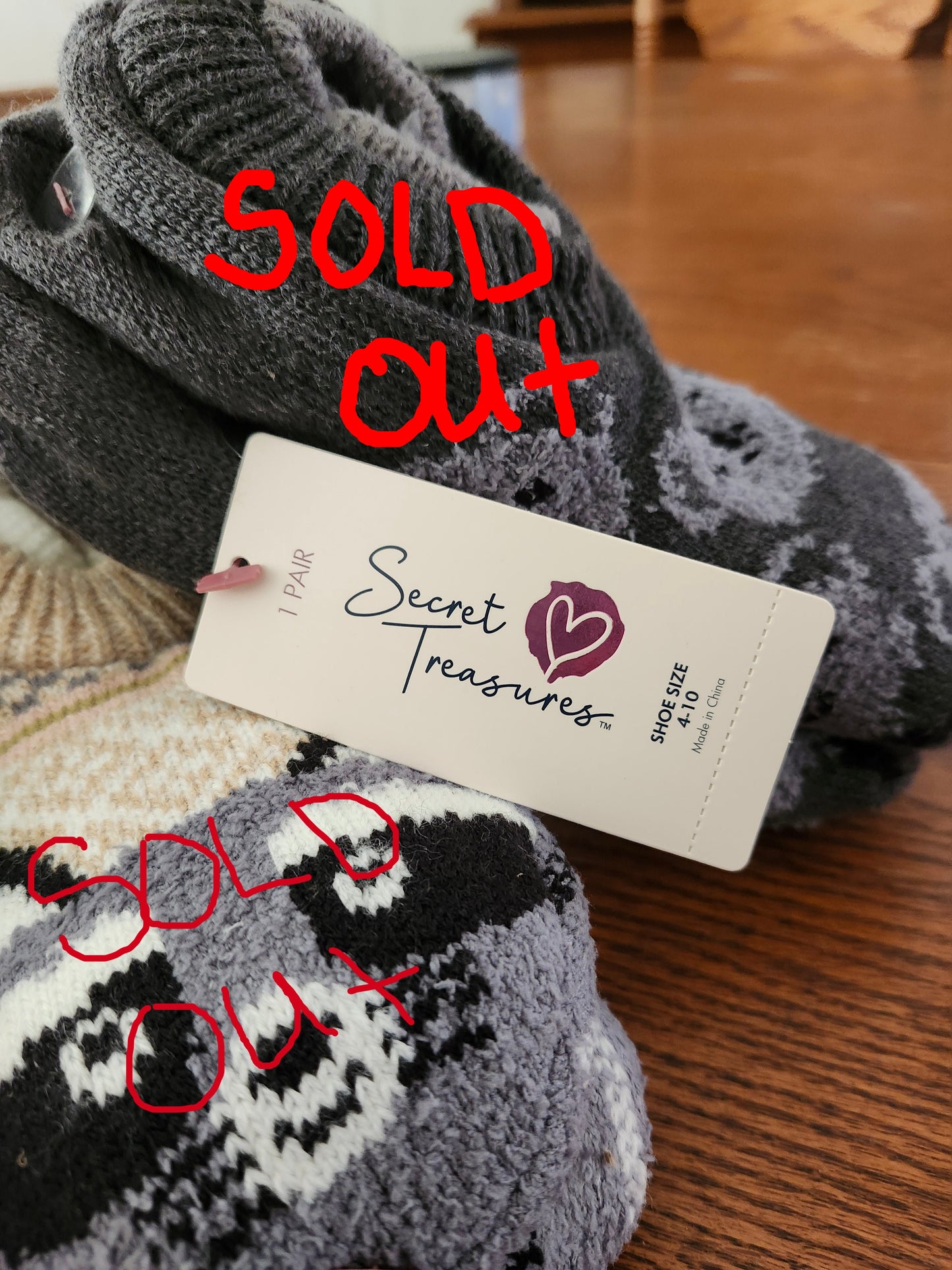 Woman Secret Treasures Slipper Socks Faux Fur Fit Shoe Size 4-10 "New Arrival"ONLY 1 LEFT! (RACCOON SOLD OUT)