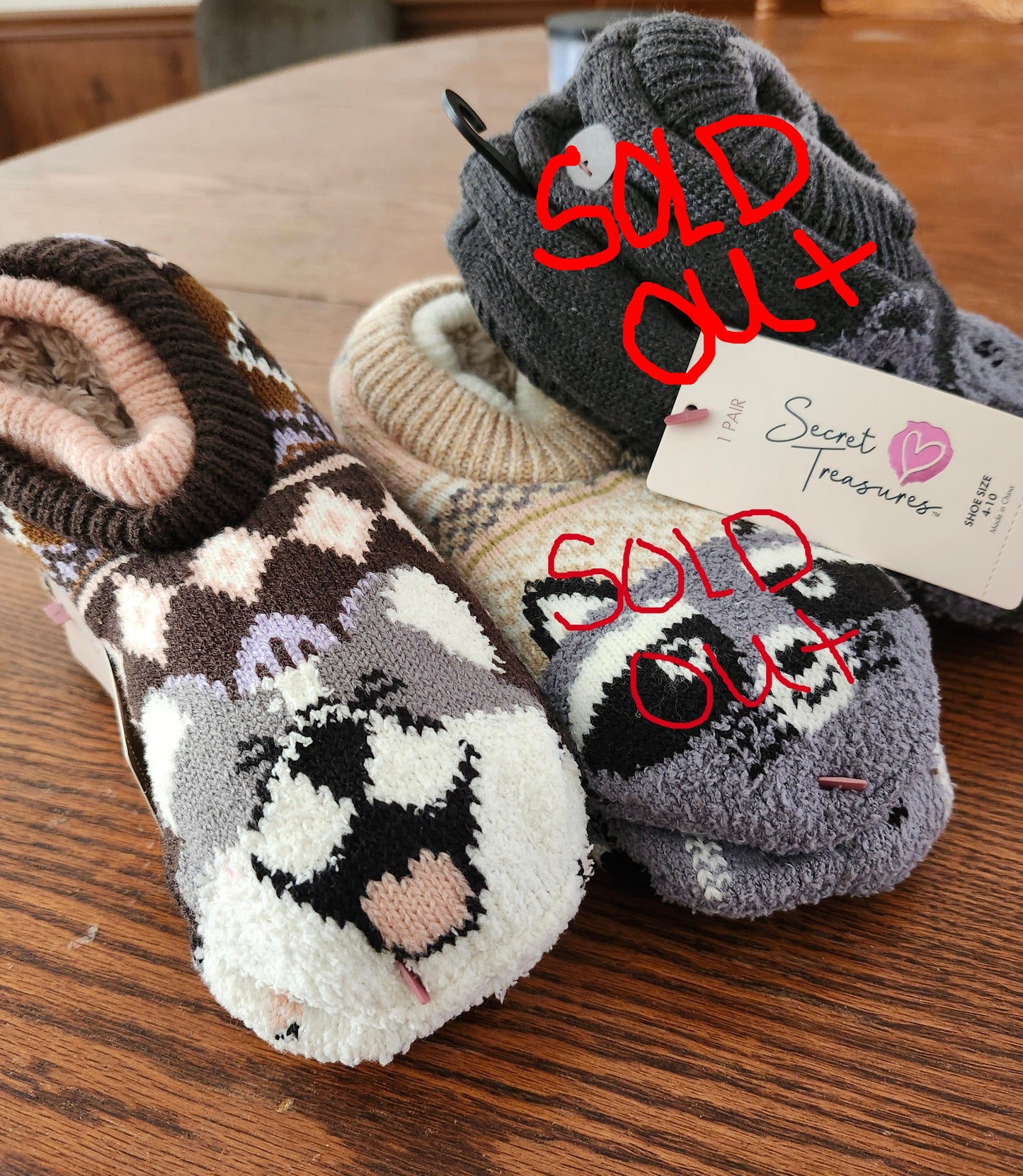 Woman Secret Treasures Slipper Socks Faux Fur Fit Shoe Size 4-10 "New Arrival"ONLY 1 LEFT! (RACCOON SOLD OUT)