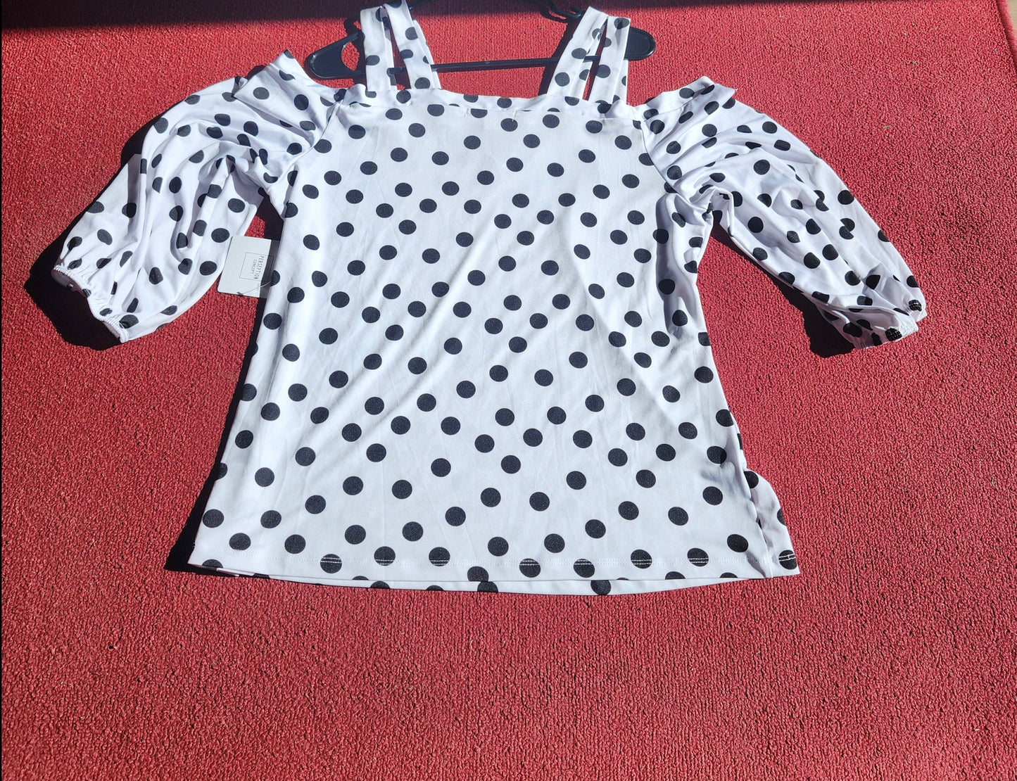 Woman Cold Shoulder Top Size XL By"Perseption Concept" New Arrival "