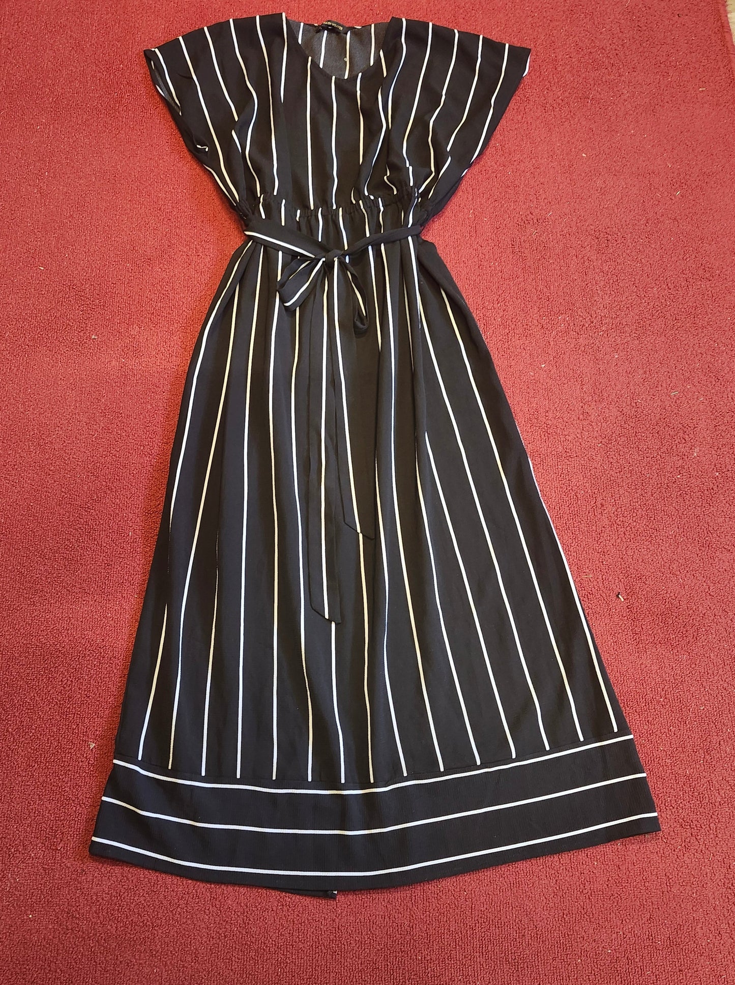 Woman Fashion Black Stripe Dress Slip On Size XL "NEW Arriva; SOLD OUT