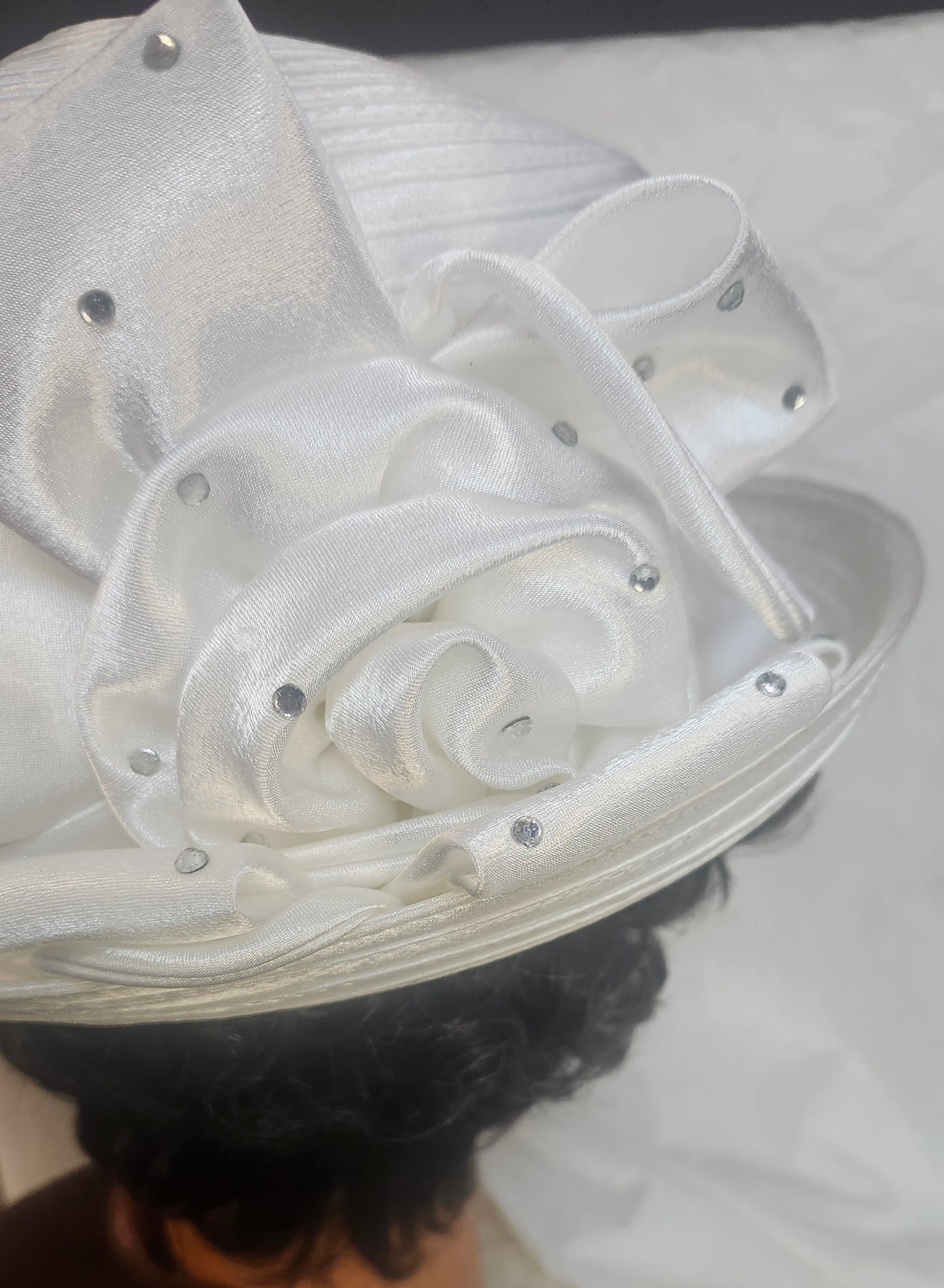 White Elegant Dress Hat. Color White "Just In Time For Mothers Day"