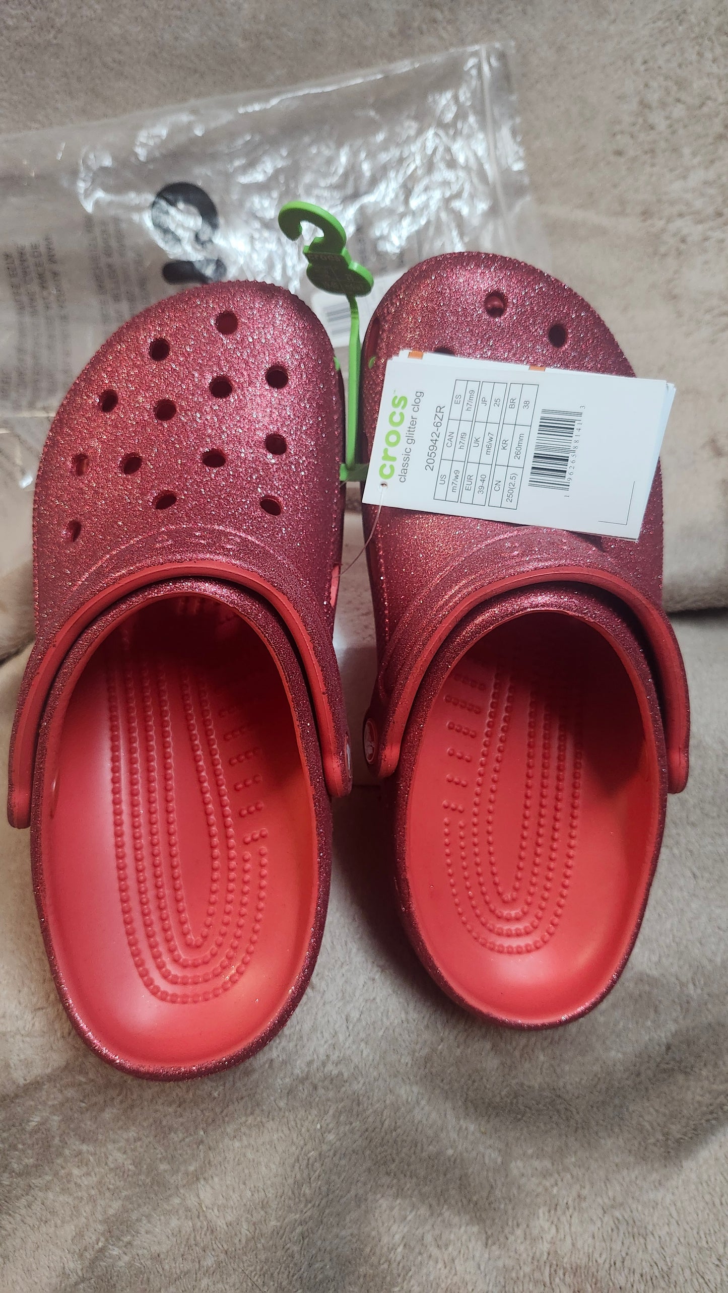 "SOLD OUT"Classic Glitter Unisex Clog Crocs Color Cherry Red Size 9W "NEW ARRIVAL" Just in time for mother's Day