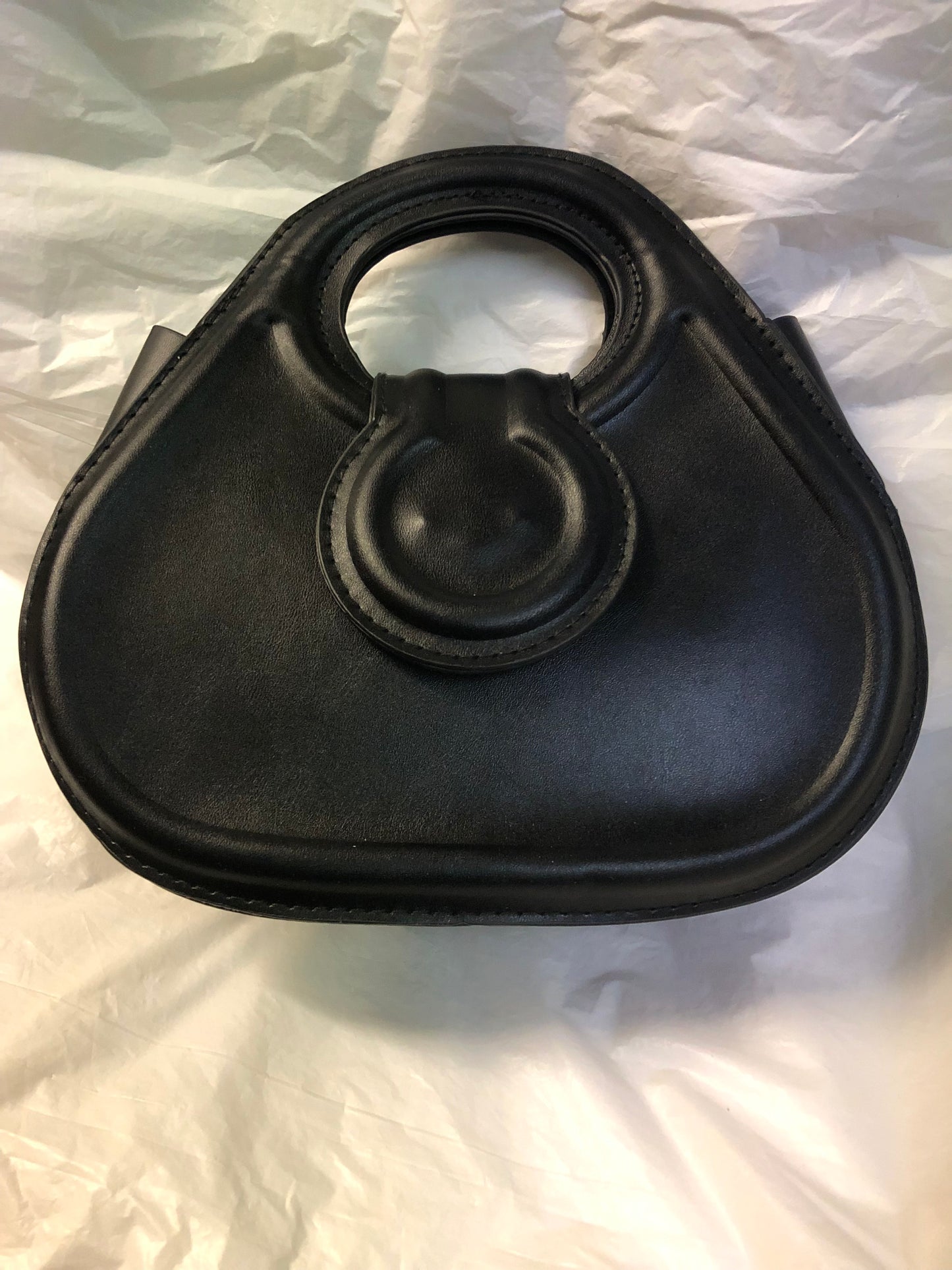 Womans Fashion Tote Crossbody Bag Color Blk. "New Arrival" "SOLD OUT"