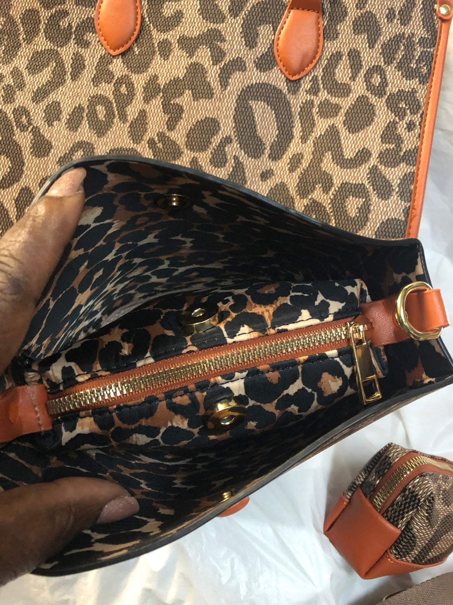 Woman Fabulous Tote 3in 1 Crossbody Bag Cheetah PrintTan Trim "New Arrival" Just In Time For Mother's Day