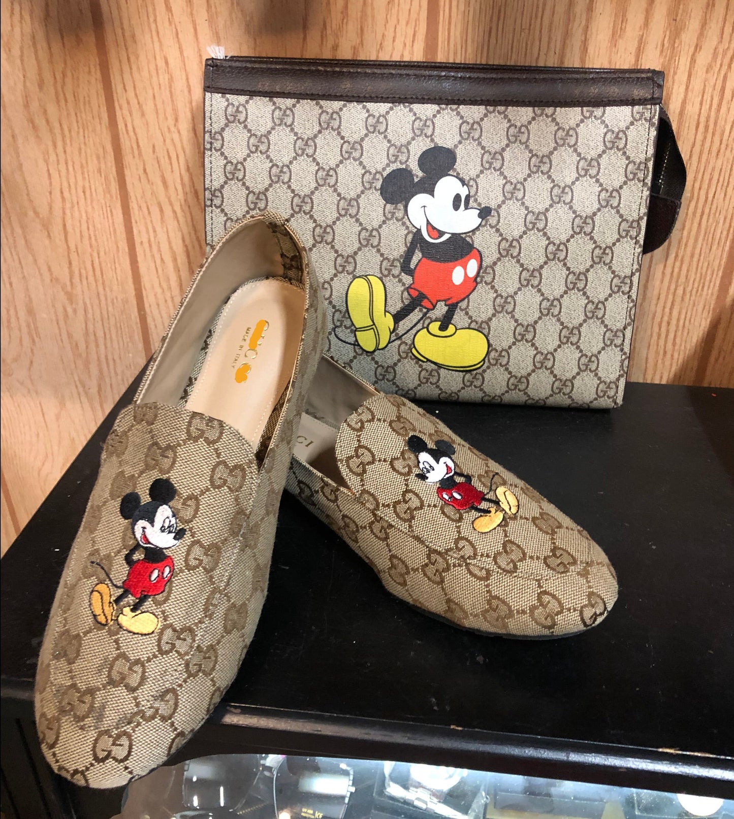 Woman Mickey Mouse Flats Size 8 Color Tan(Sold Out)