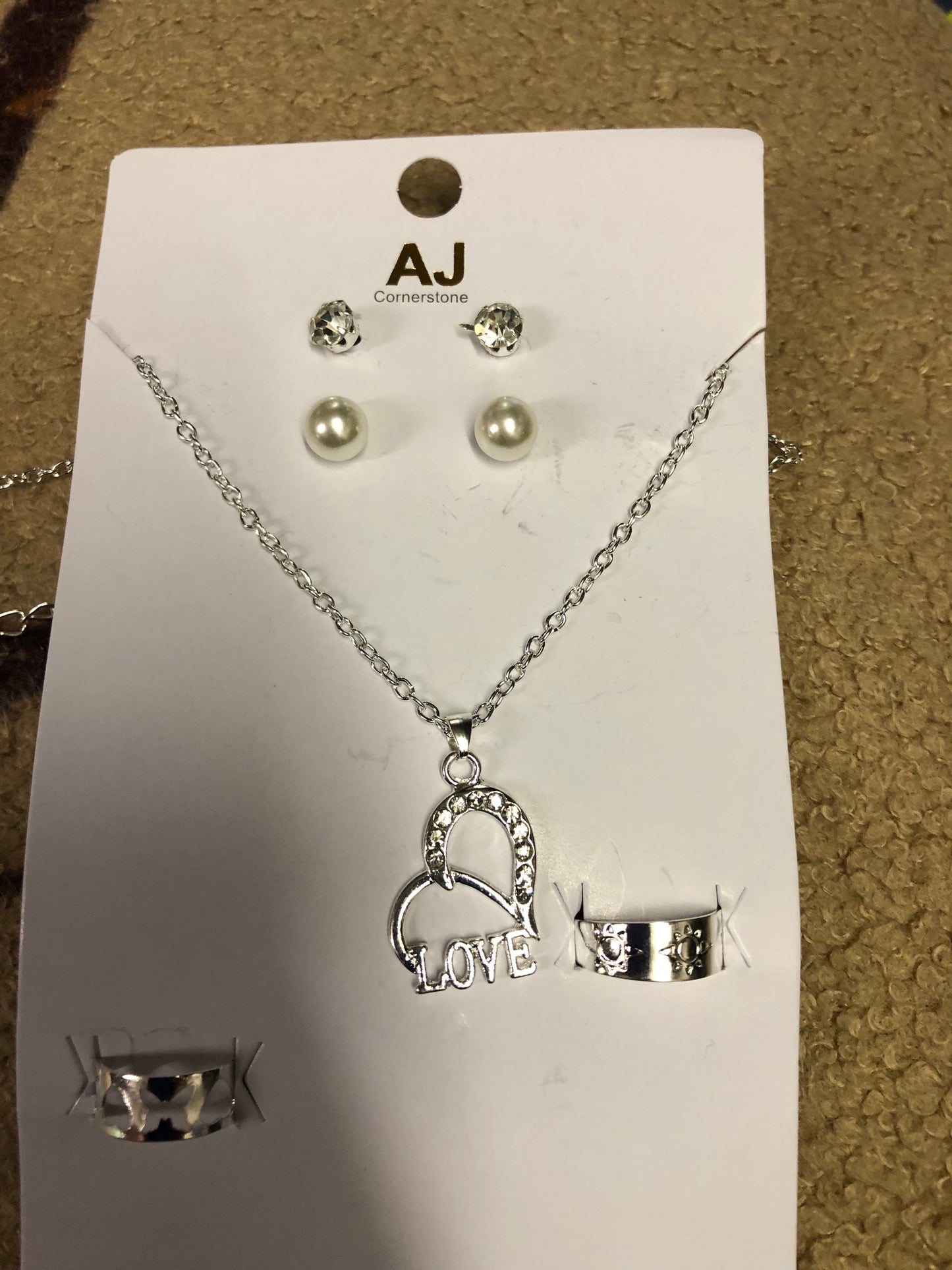 Fashion 5pic. Necklace Set. Come In Gold Or Silver. "New Arrival" Great Gift For The Graduates.