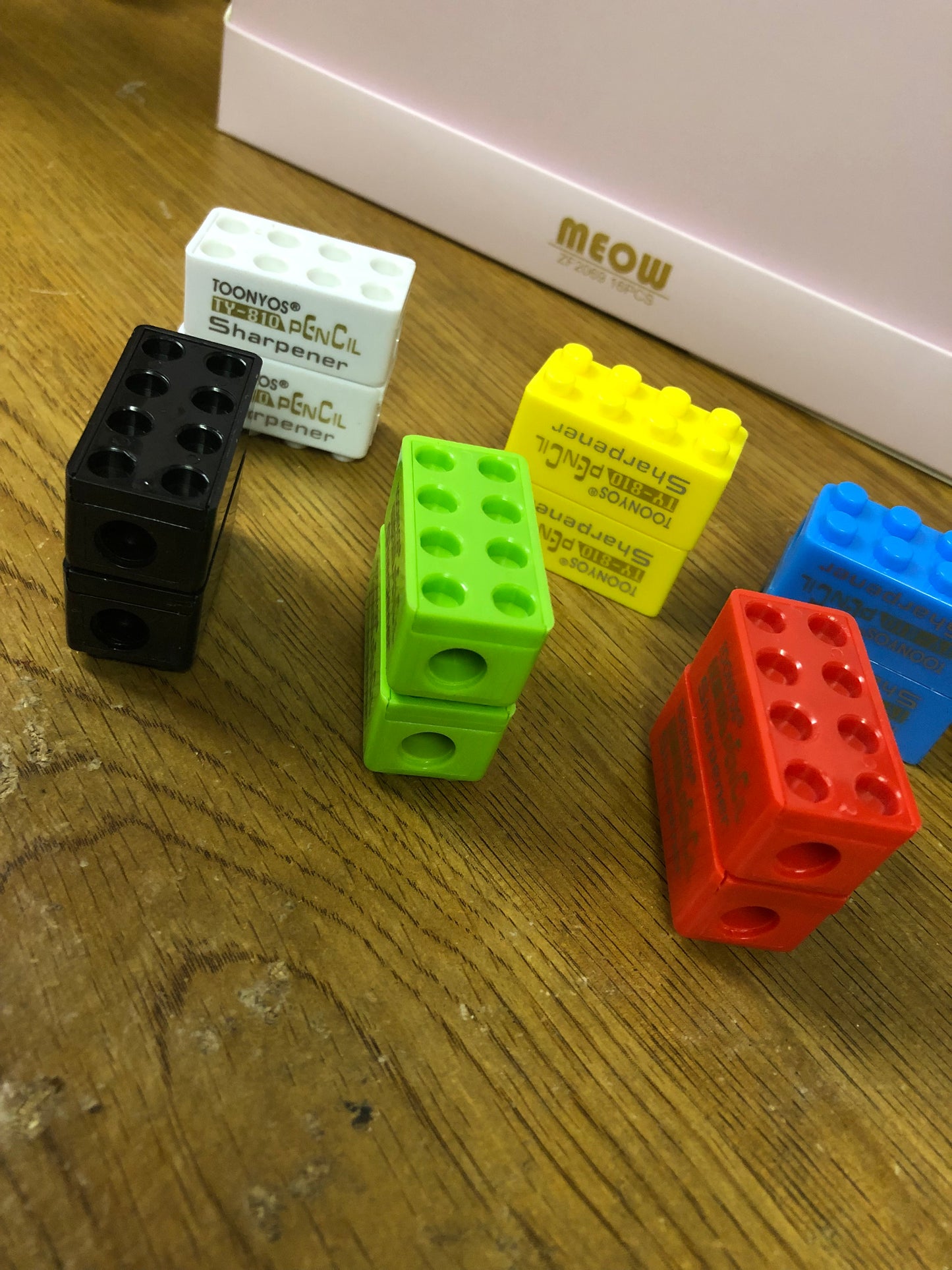 6pcs Creative Cute Cartoon Toy Building Blocks Plastic Pencil Sharpener Children Student Stationery (Random Color) "New Arrival"