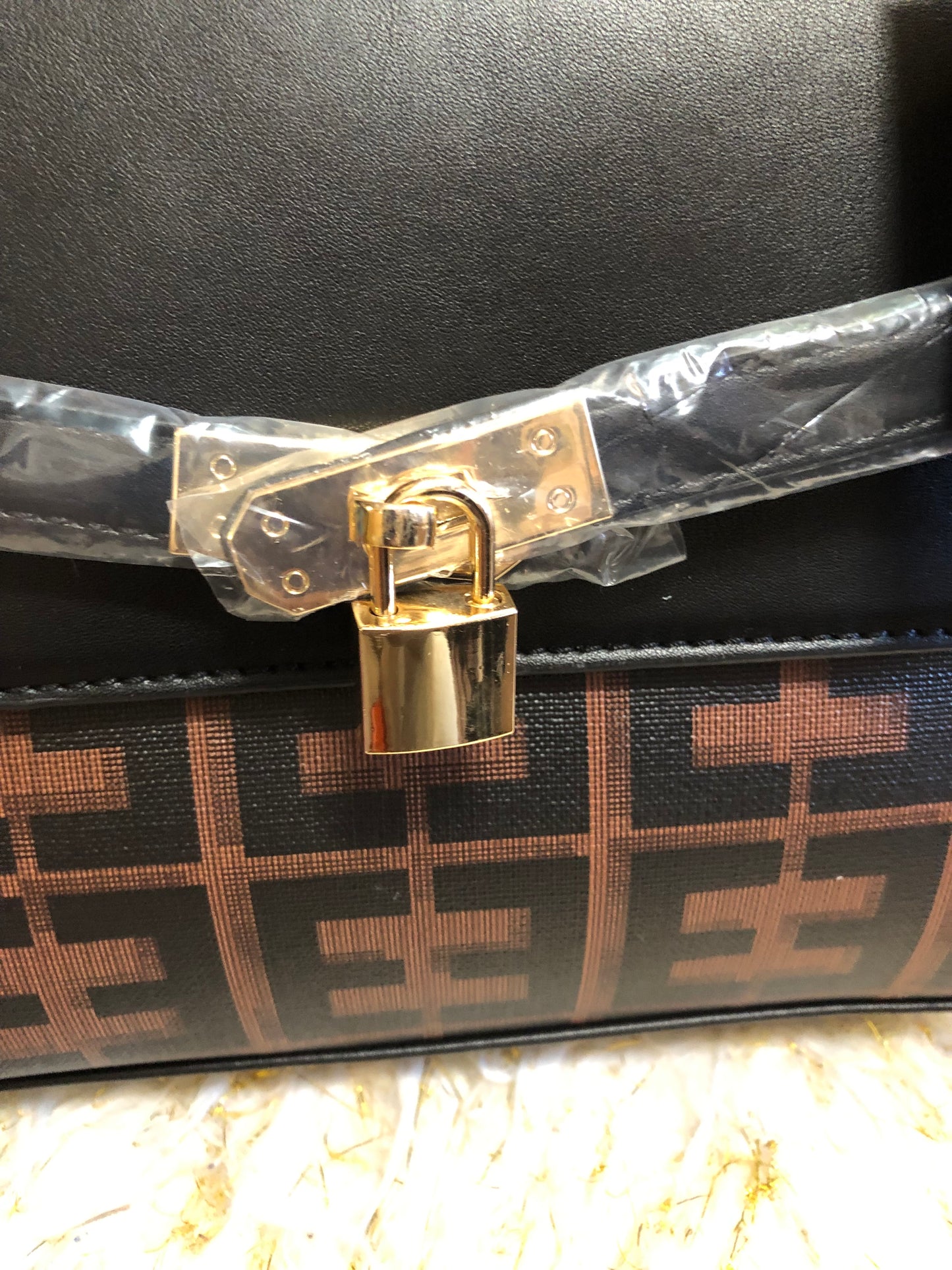 Fashion Leather Crossbody Bag 2in1 With Wallet & Crossbody Strap "New Arrival"
