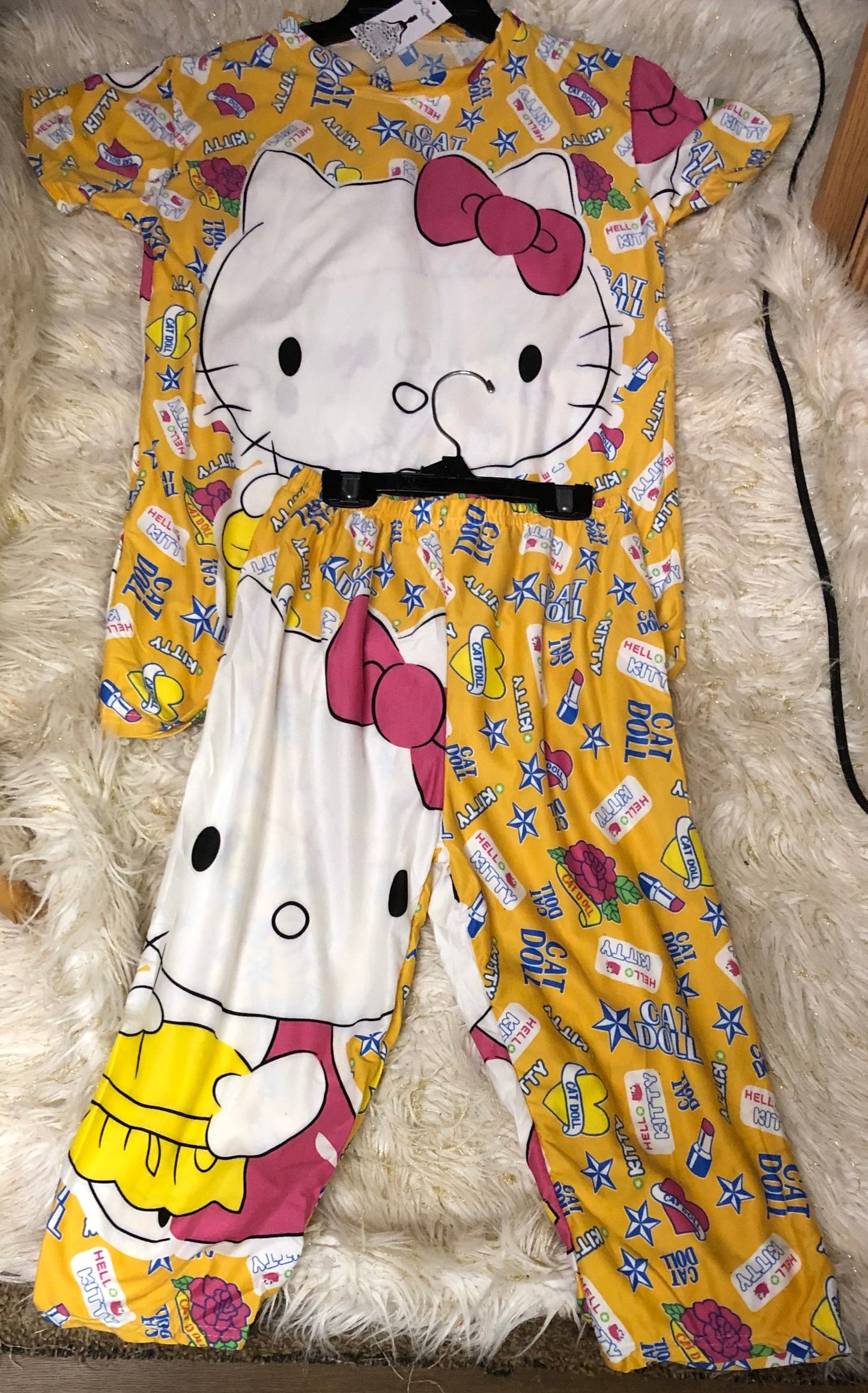 Girls 2 Pic. Hello Kitty Set "New Arrival" Size Med/Large