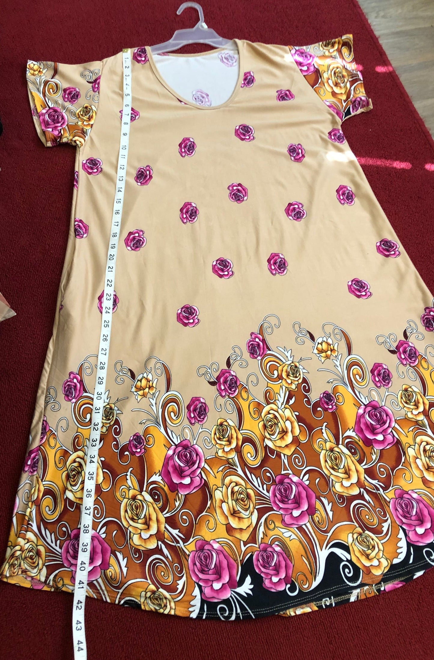 Woman Beautiful Fashion Flower Print Stretch Dress Color Tan Size XL/XL "New Arrival"