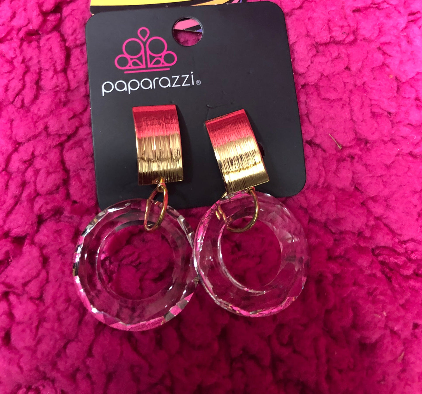Woman Fashion Paparazzi Clip On Earings In The Color Silver And Gold "New Arrival"