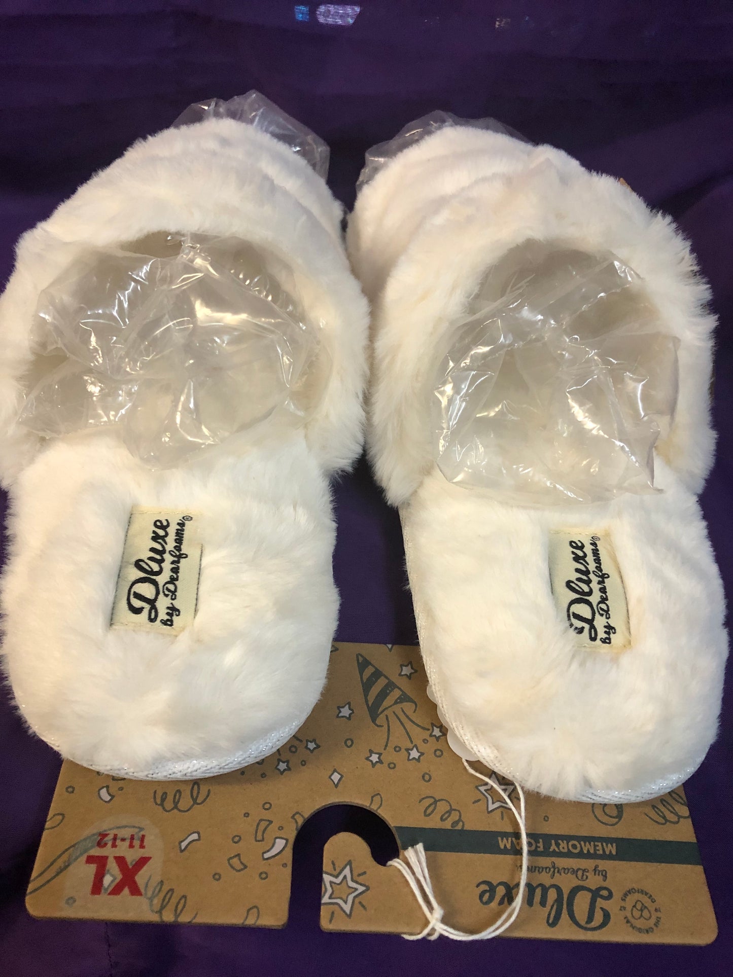Woman Bed Slippers (For The Cat Lover Mom) Color Off White Size XL (11-12) SOLD OUT