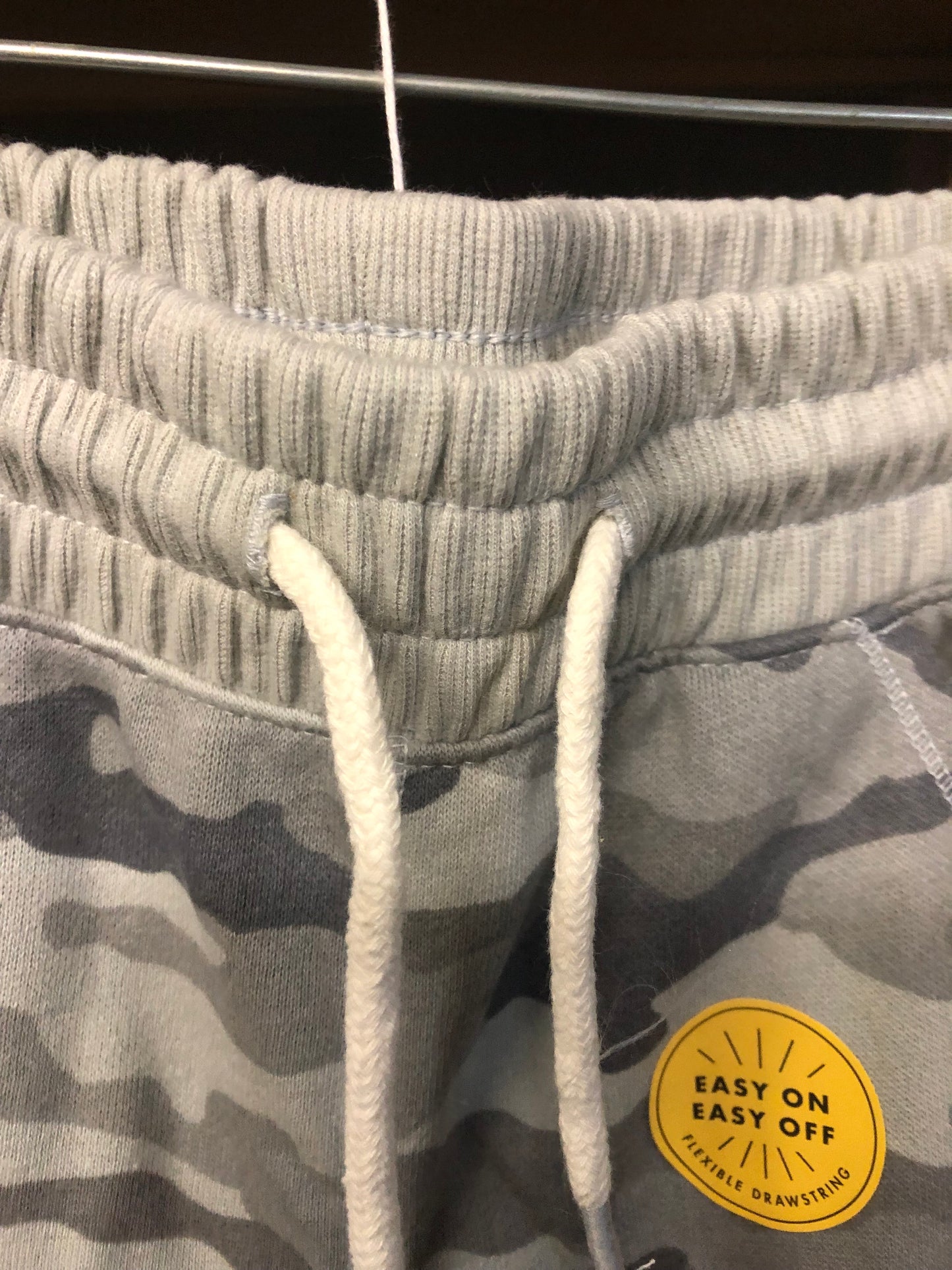 Boys/Girls Unisex Camo Pants Size M (7/8) "New Arrival" Elastic Wastband