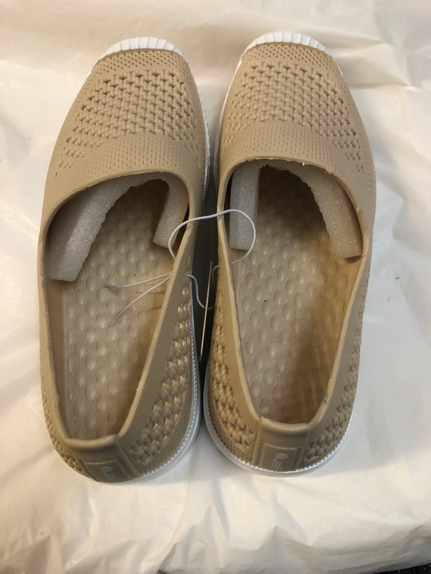 Women Layer 8 Slip on Water Rubber shoe size 10 Color Beige/White "New Arrival"