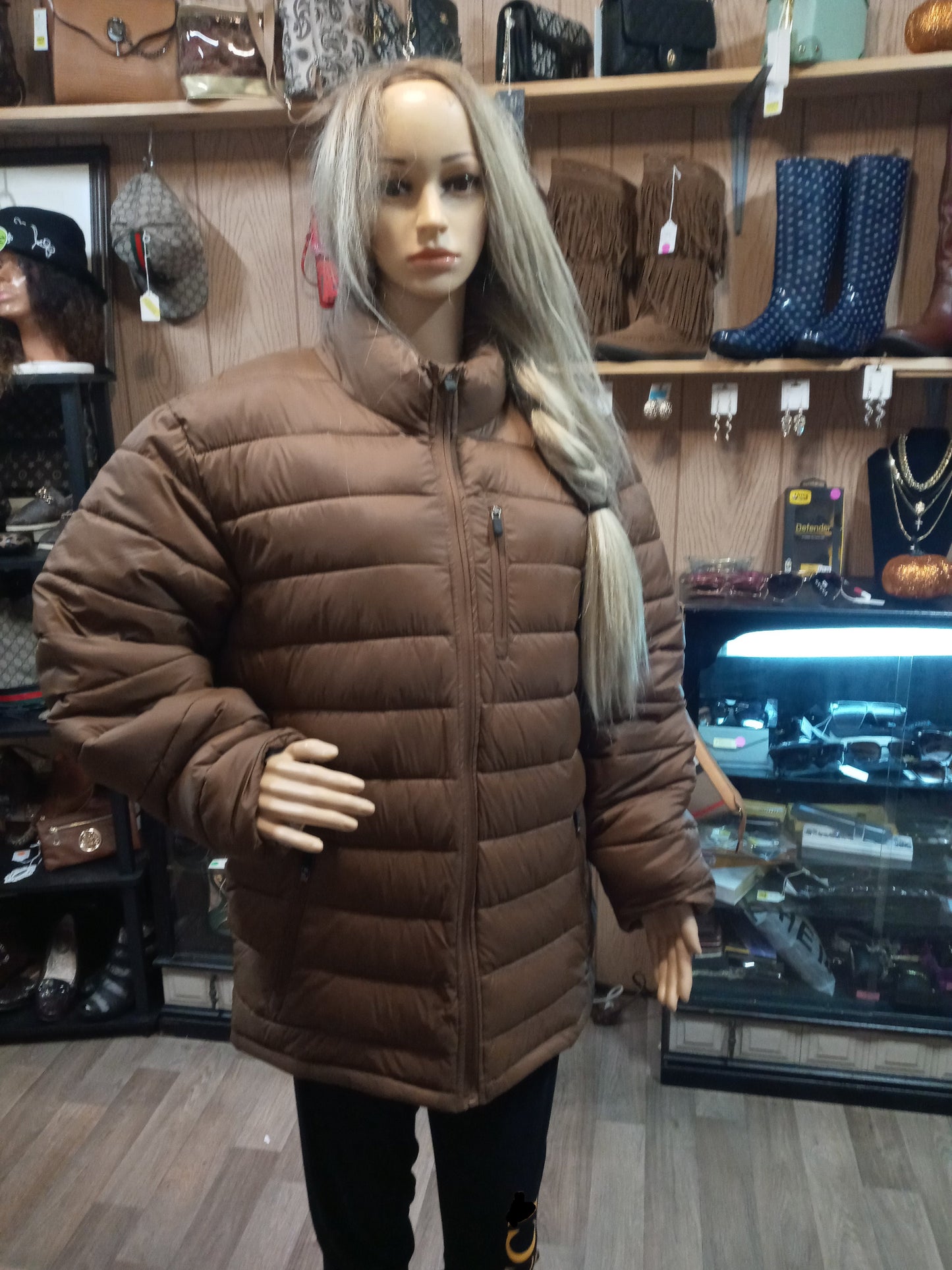 Woman Puffer Bass Creek Outfitters Coat Size XL Color Brown