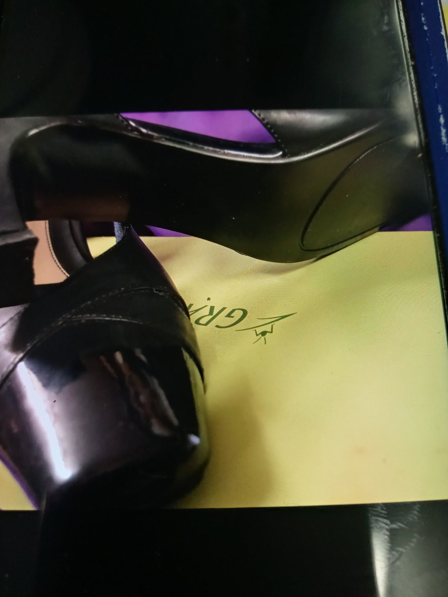 Woman Pre-Owned Navy Blue Pump Size 8.5