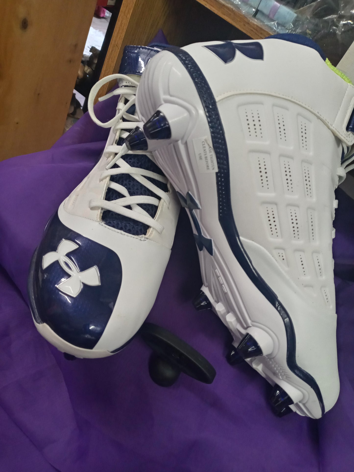 Football Cleats Under Armour Size 12.5 Color White/Blue "New Arrival" It's Football Season