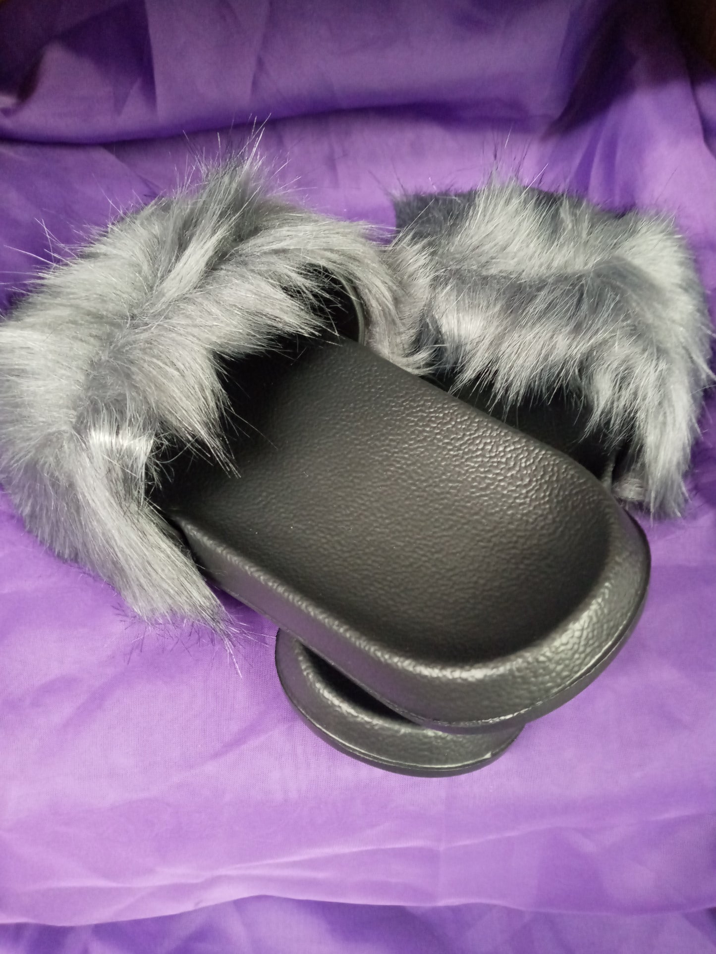 Summer Explosion Woman Fur Slides Color Gray Size 9.5 (SOLD OUT)