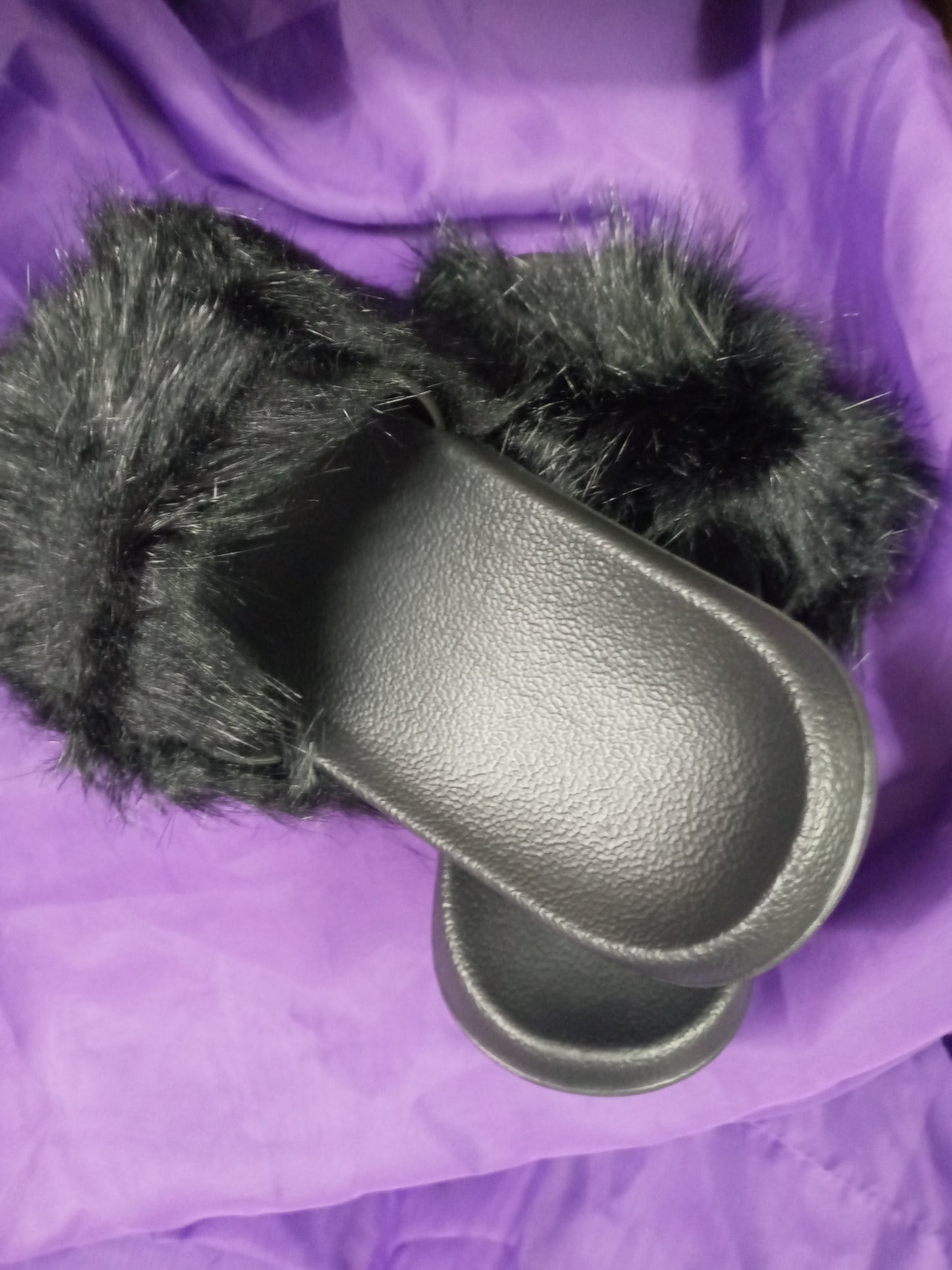 Woman Summer Explosion Fur Slides Size 11 Color Black (SOLD OUT)