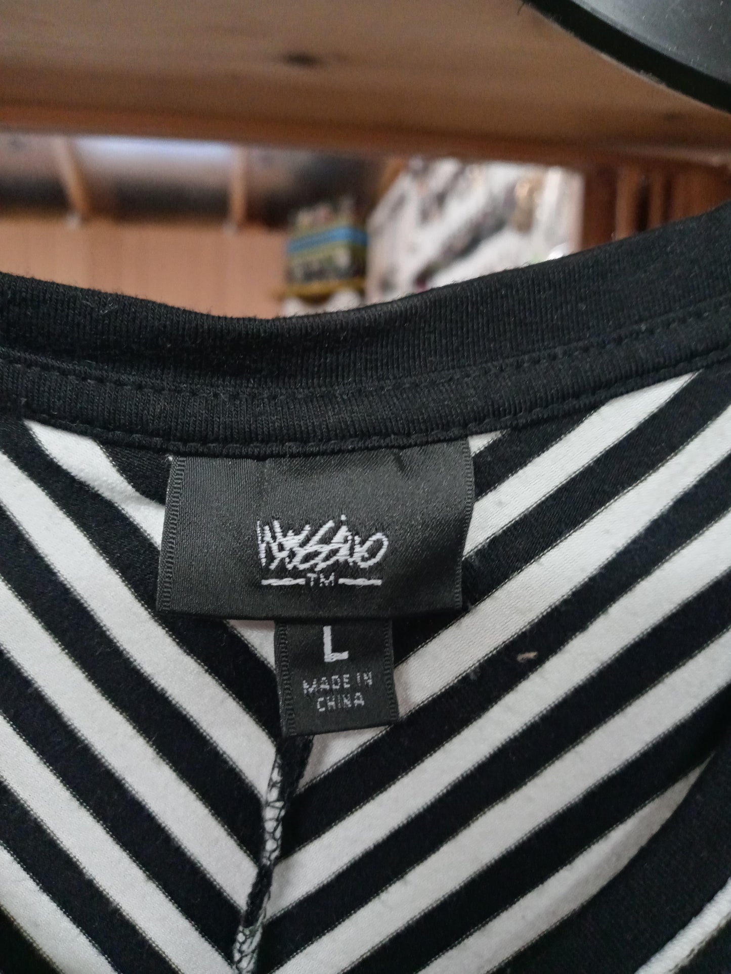 Woman Black and White Zebra Print Dress Size L Sleeveless. "New Arrival" SOLD OUT