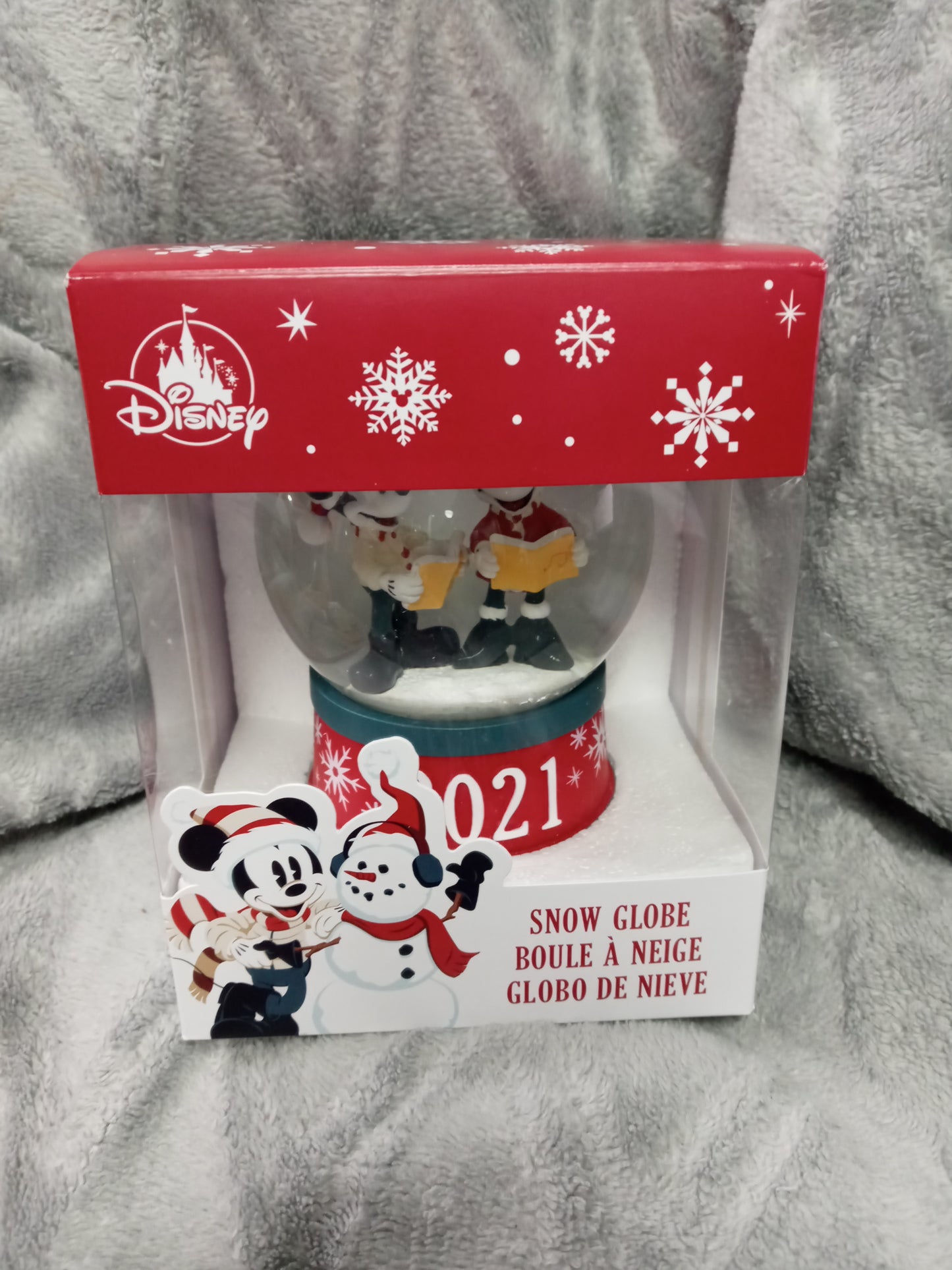 Disney Mickey & Minnie Mouse Snow Globe 2021