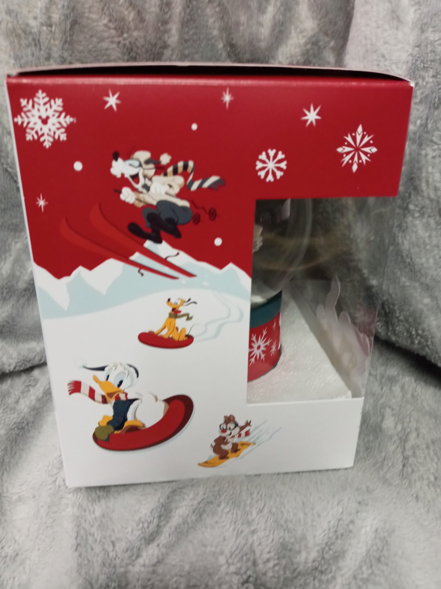 Disney Mickey & Minnie Mouse Snow Globe 2021