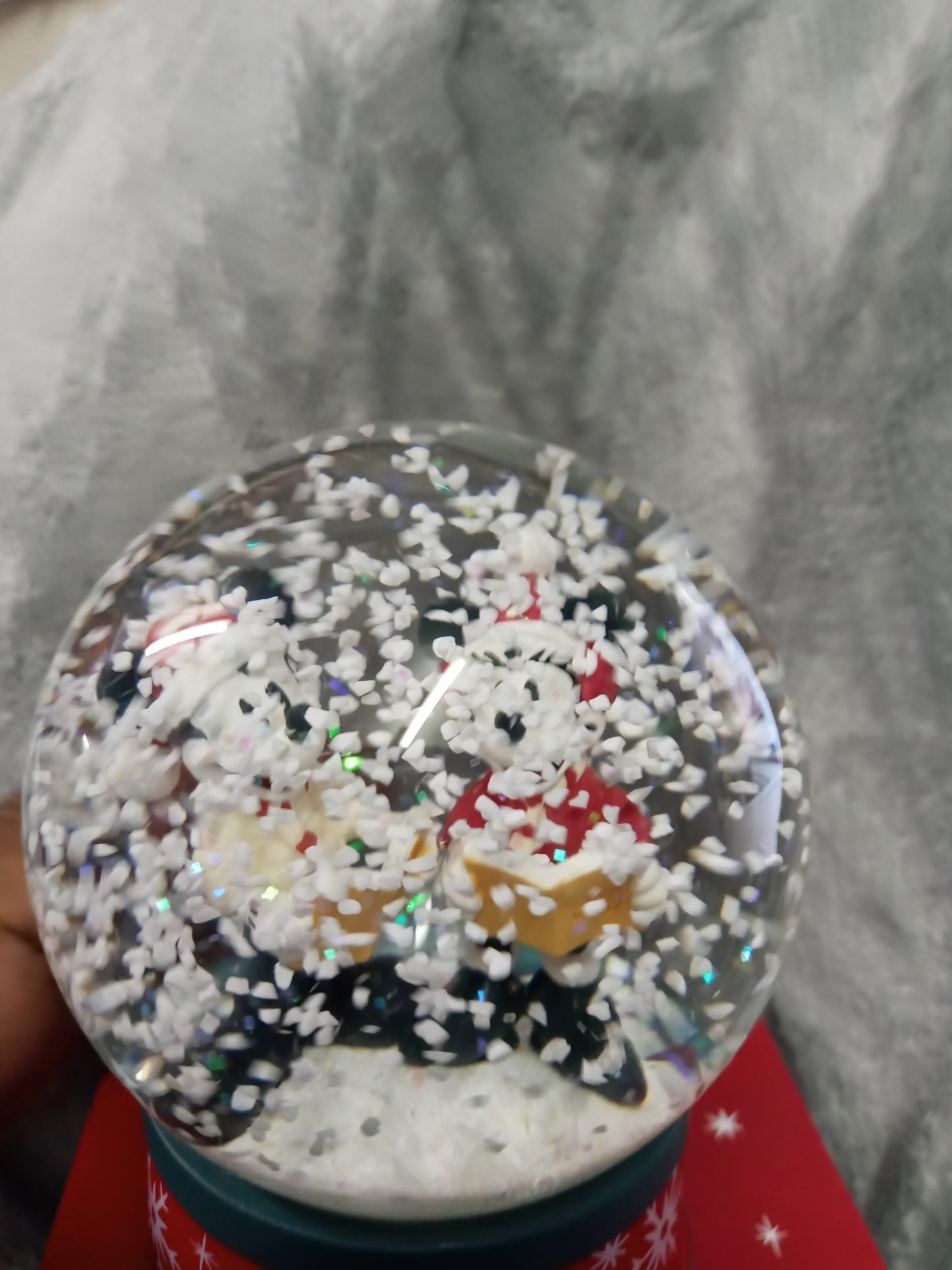 Disney Mickey & Minnie Mouse Snow Globe 2021