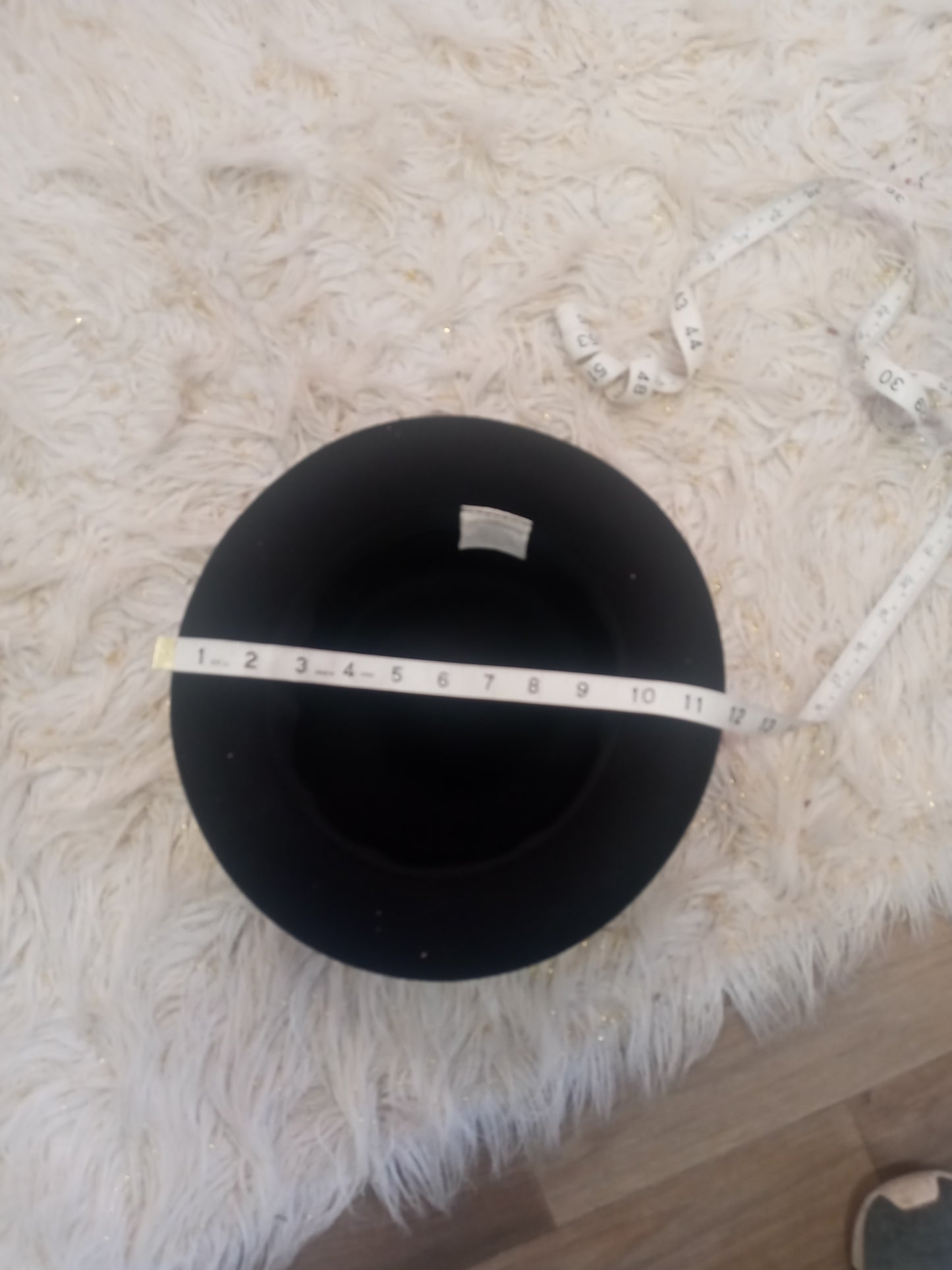 Woman Winter Hat By Liz Claiborne 100% Wool Color Black "New Fall Arrival" (SOLD OUT)