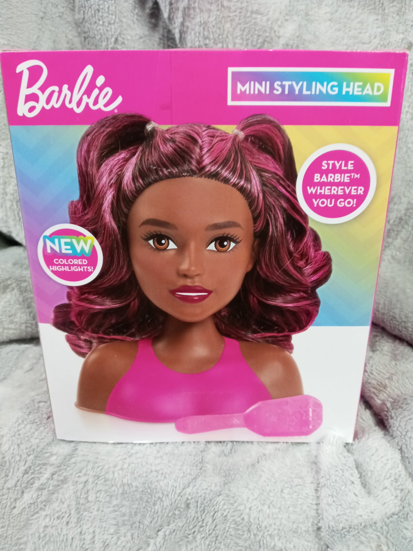 Barbie Fashionista Mini Styling Head With New Colored Highlights "New Arrival"