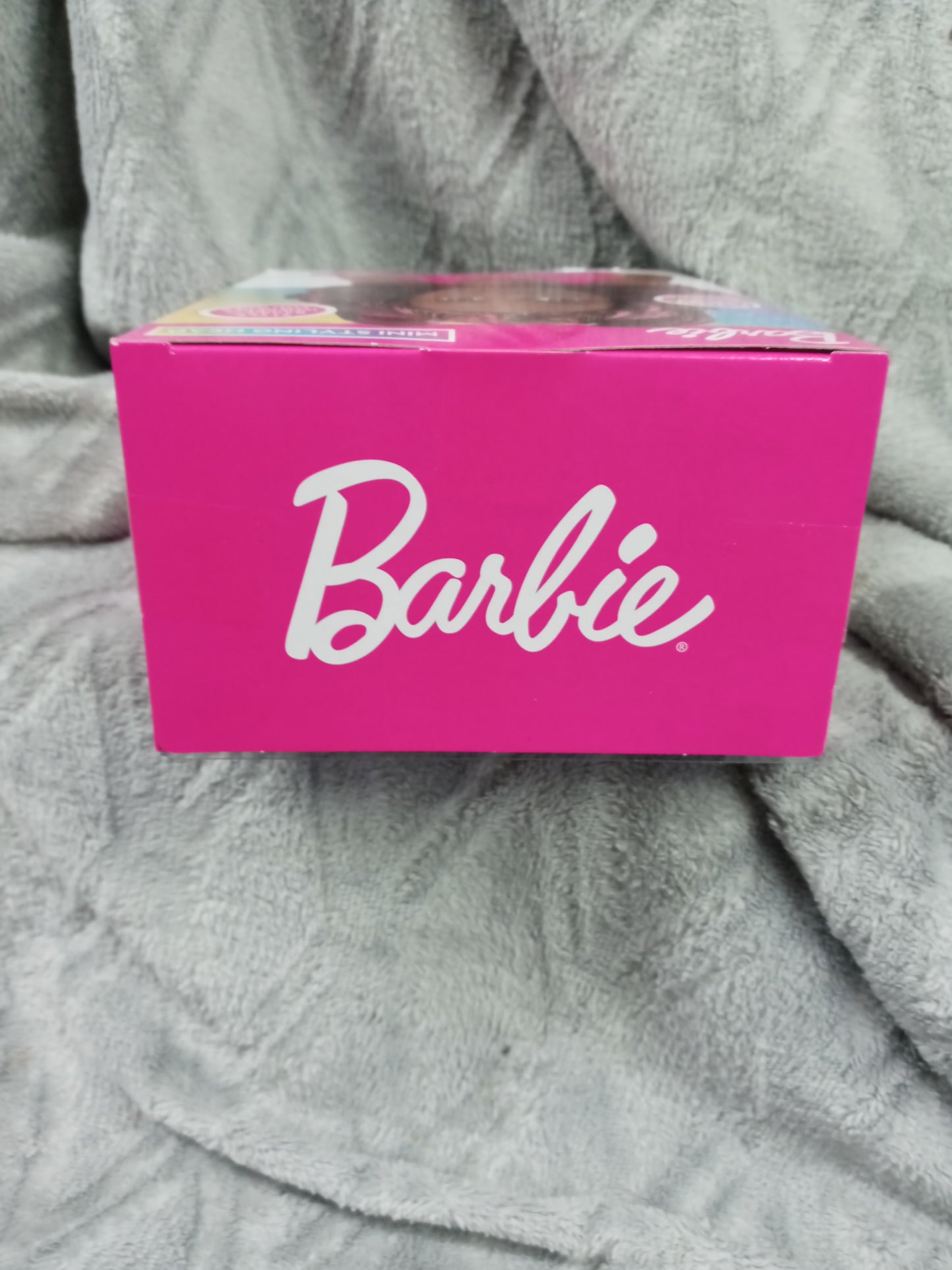 Barbie Fashionista Mini Styling Head With New Colored Highlights "New Arrival"