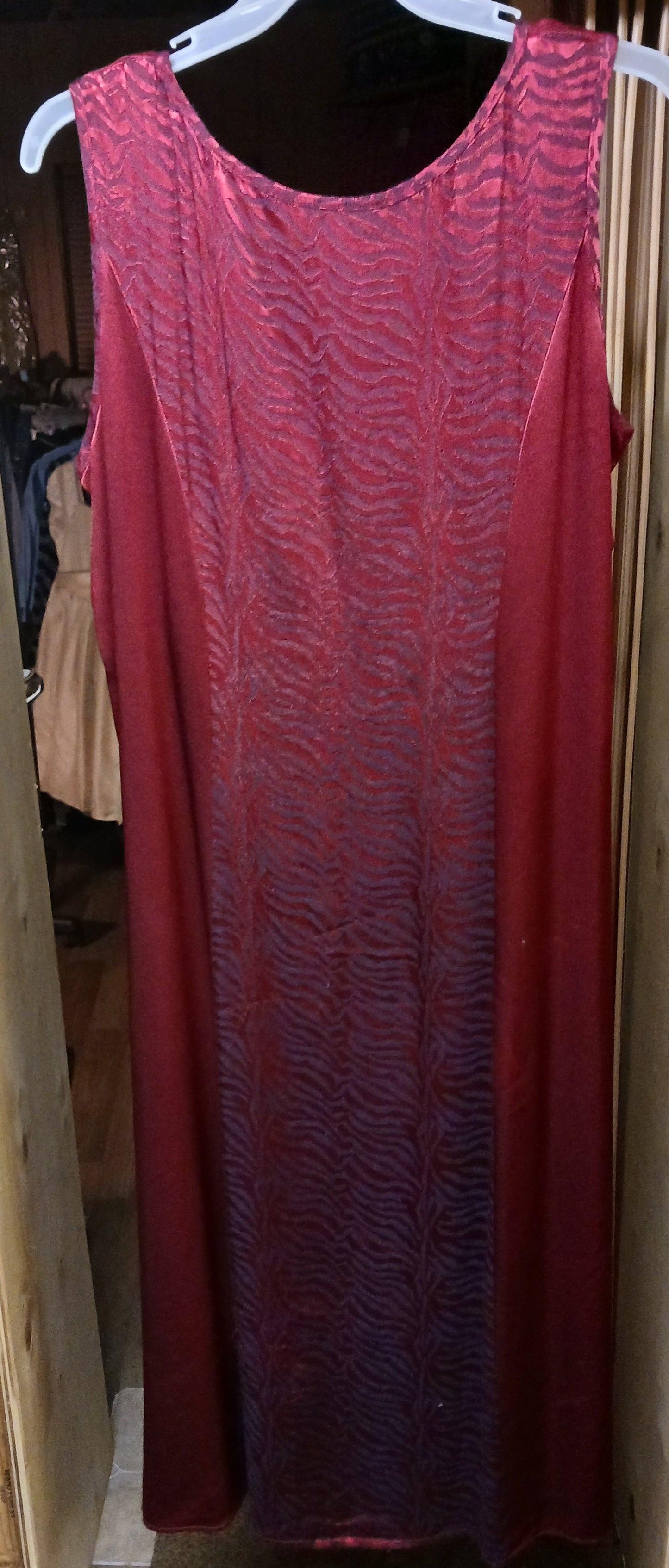 Woman Dress 2 piece Dress Size 20 Color Royal Wine Jacquard Color Pattern"Christmas Ready"