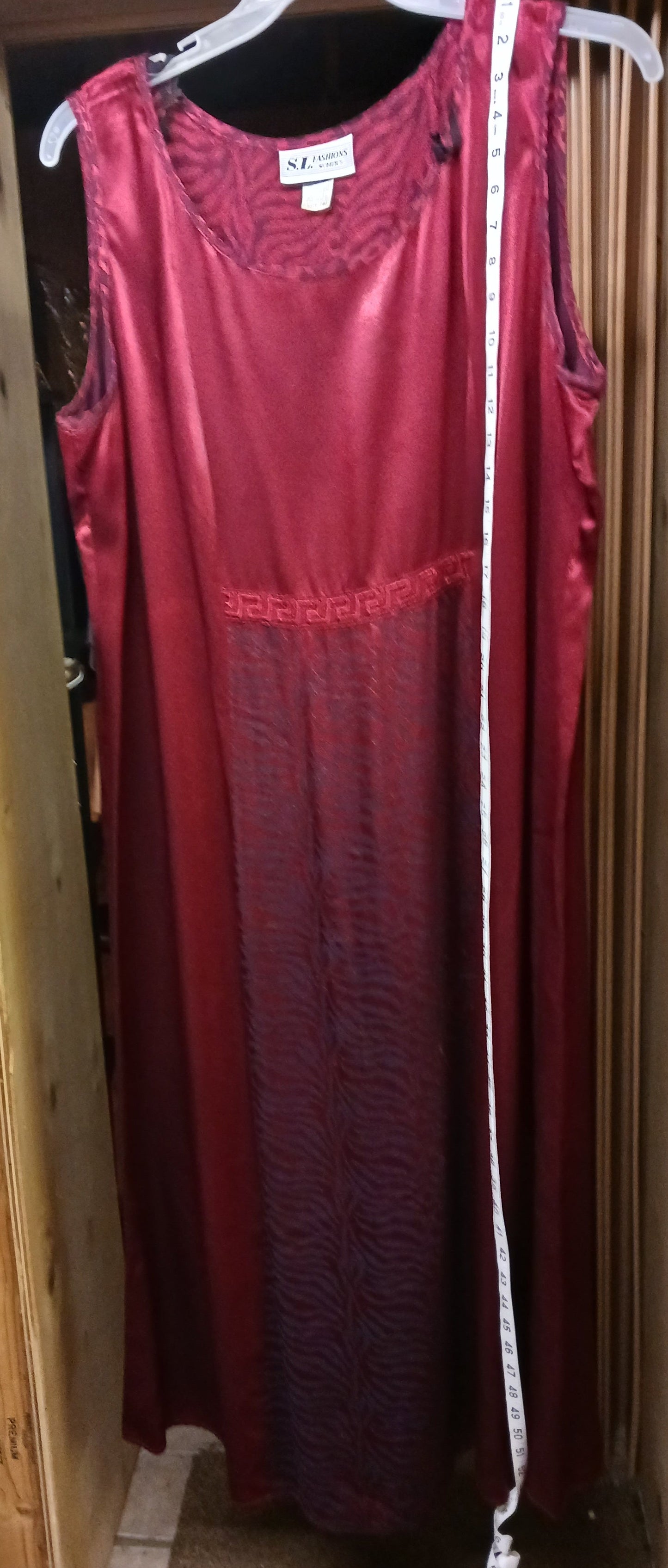 Woman Dress 2 piece Dress Size 20 Color Royal Wine Jacquard Color Pattern"Christmas Ready"