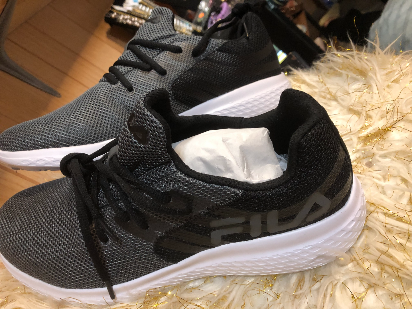 Men Fila Sneakers Shoes Size 9.5Black/Gray (Back In Stock) Also In Black/White(SALE)"Fathers Day Sale Going On Now.