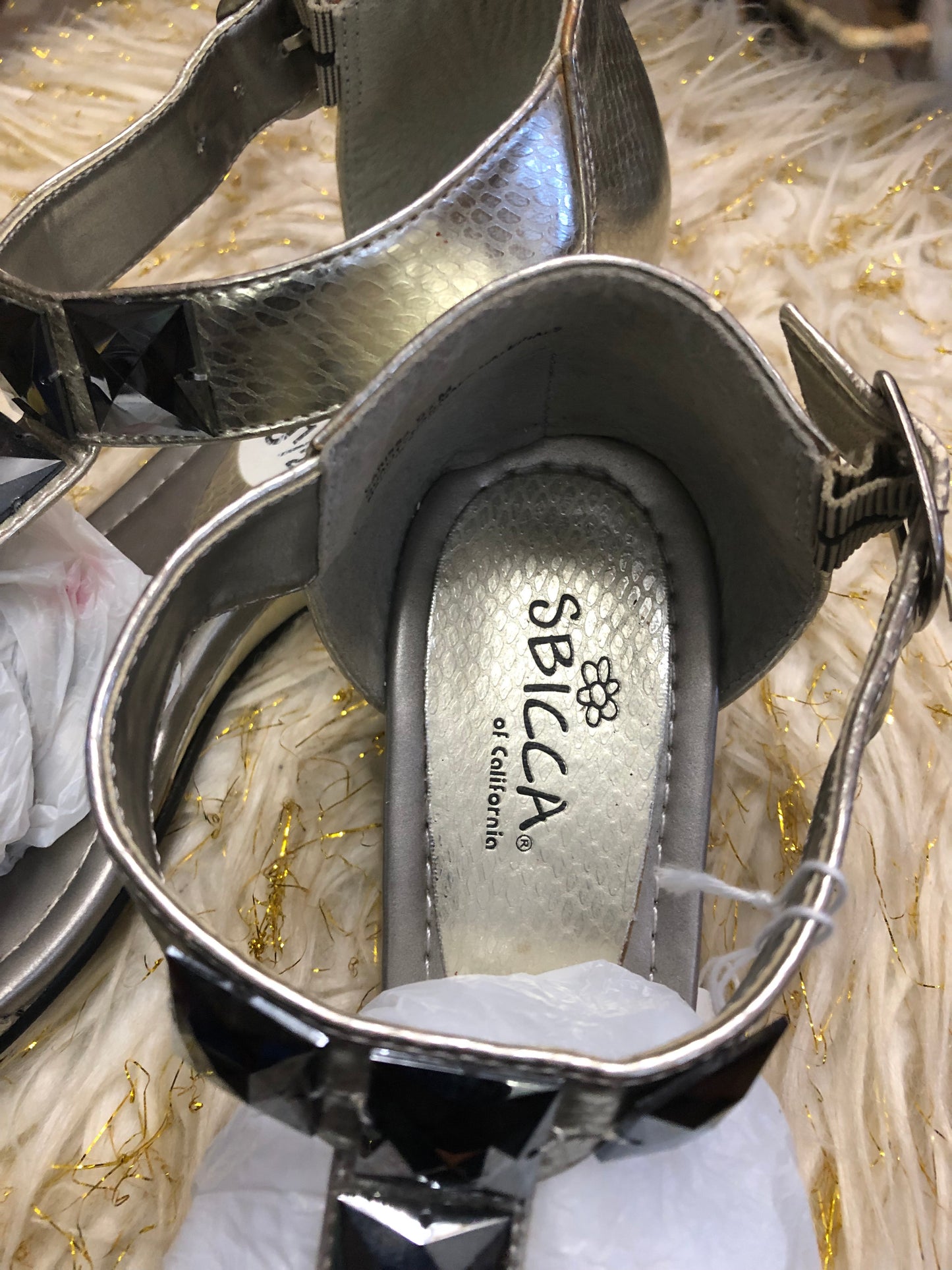 Woman Sandals Size 9.5 By Sbicca