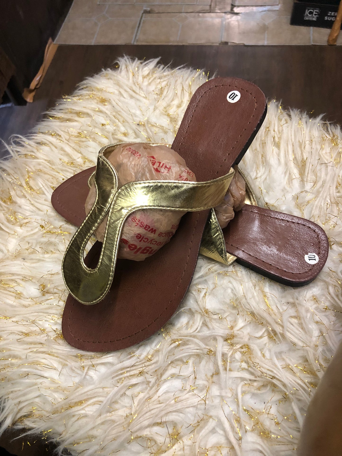 Womans Gold Thong Flat Sandals Size 10 Color Gold