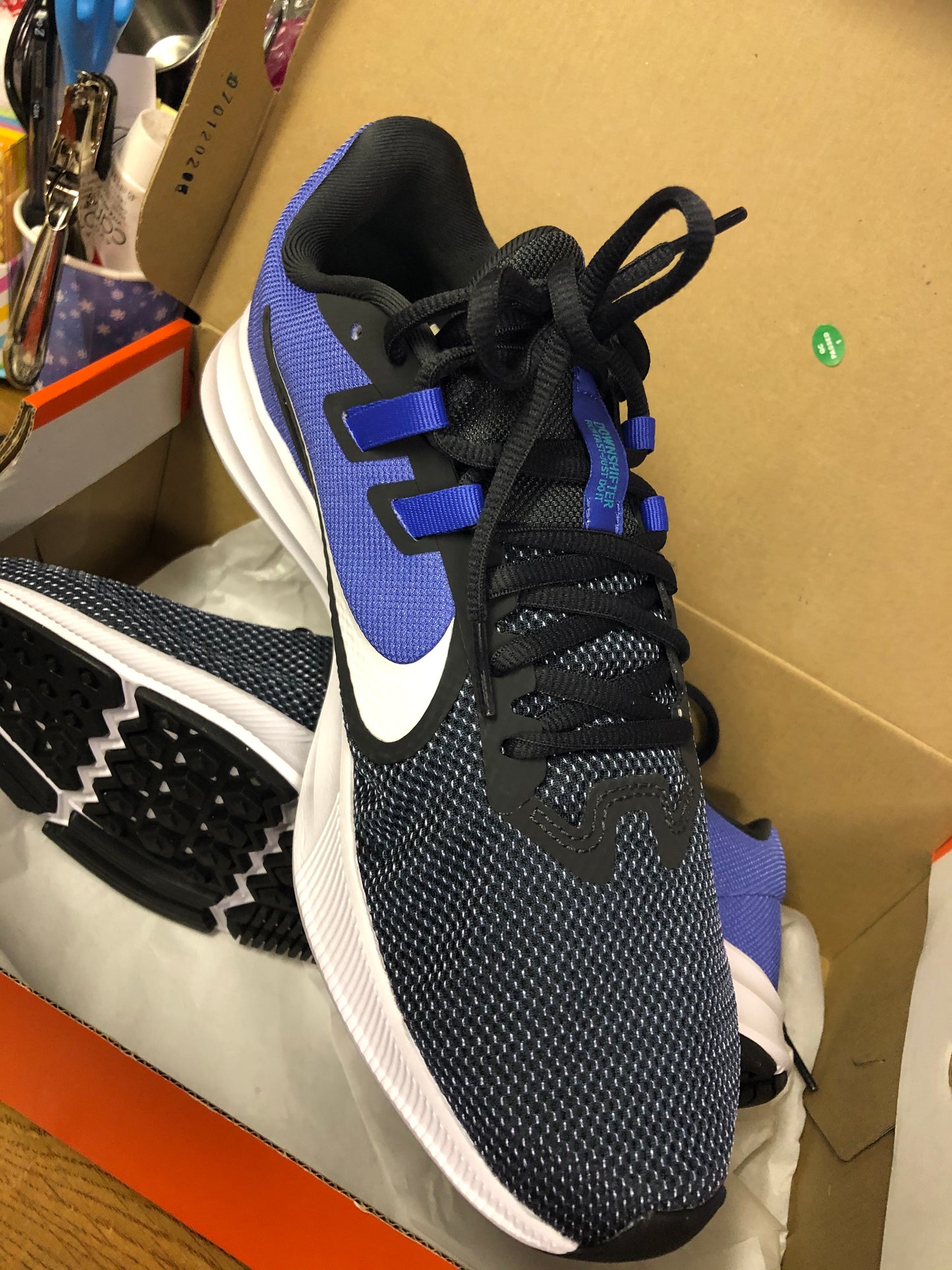 Nike Unisex Downshifter Sneakers Size 9.5."Fathers Day Sale Going On Now.