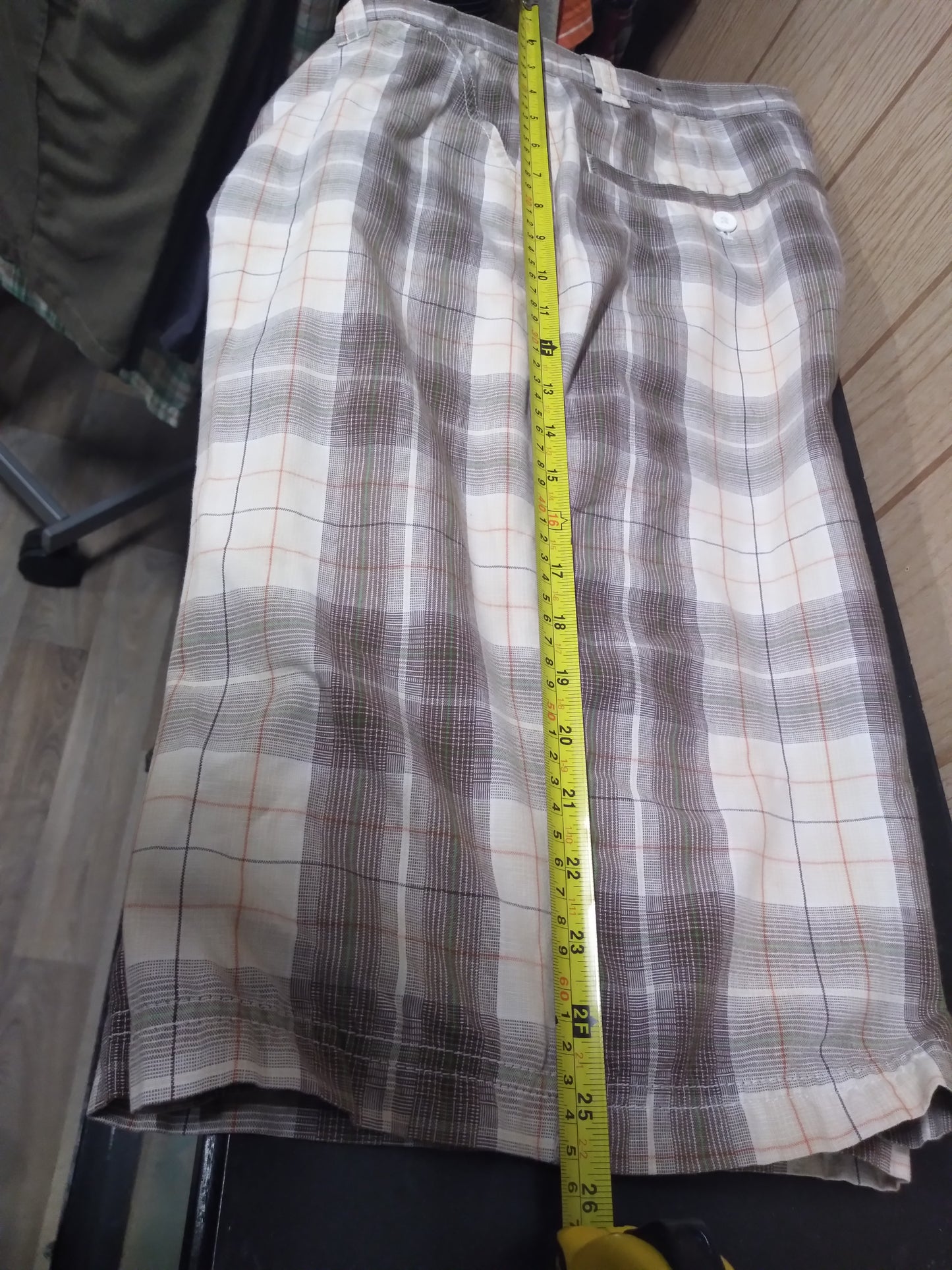 Men Shorts Size 32