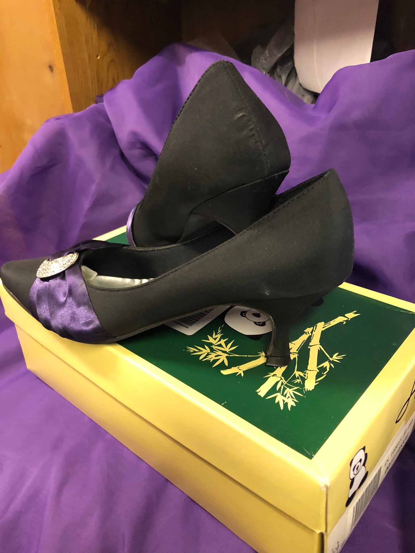 Woman Pre-Owned Pumps Blk/Purple Size 8 (Sold Out) Thanks For Your Purchase