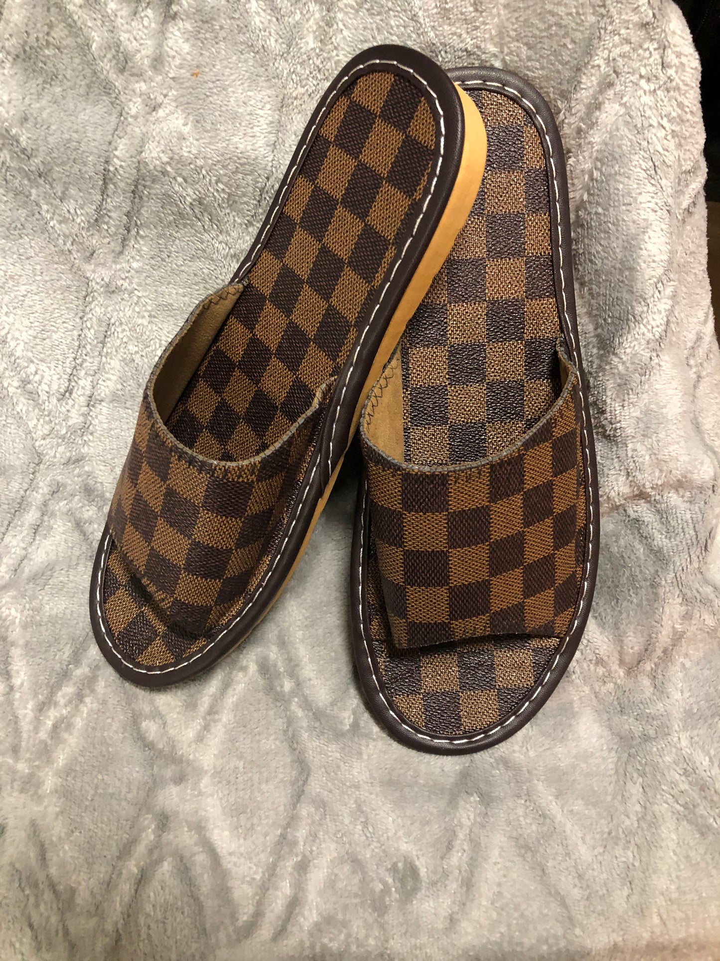 Woman Checkers Flat Slides Size 10