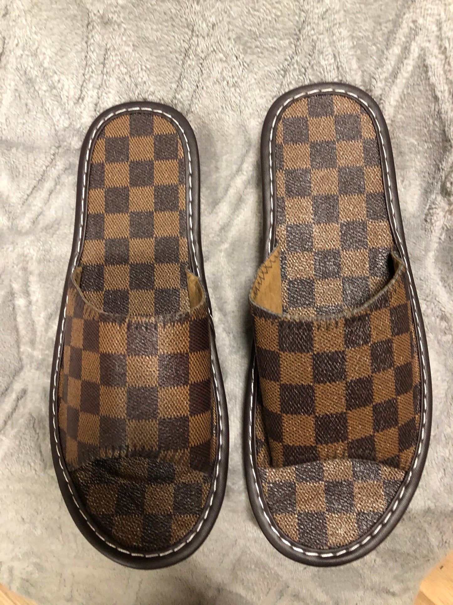 Woman Checkers Flat Slides Size 10