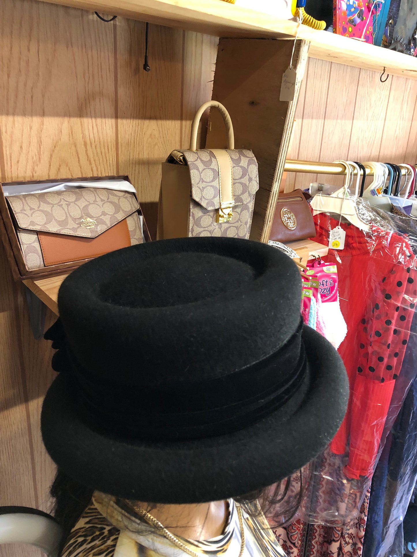Woman Vintage Black And Velvet Band Winter Hat By: Liz Claiborn"New Fall Arrival"