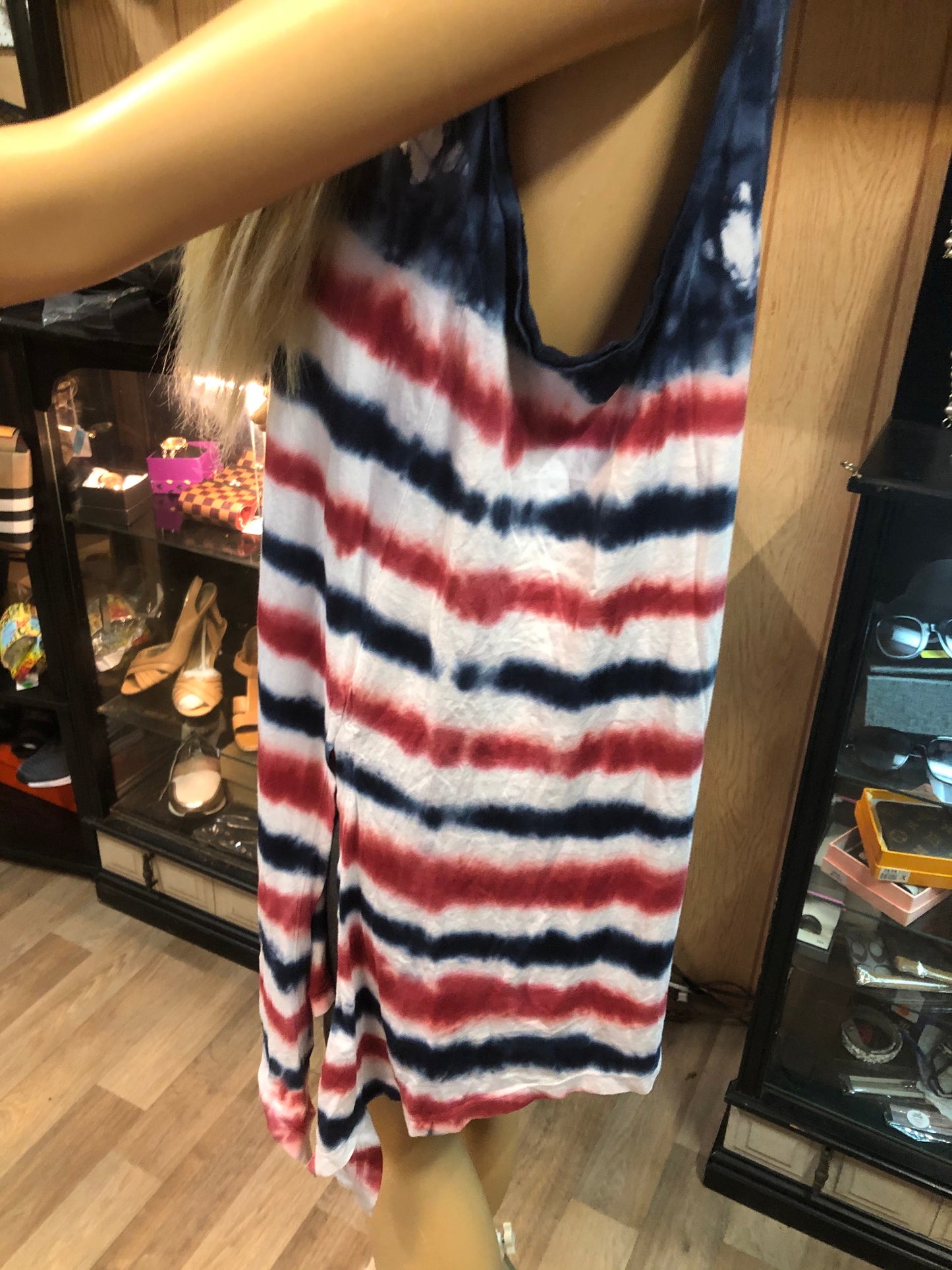 Fashion Multi Color Top With Drop Side. Size L/G