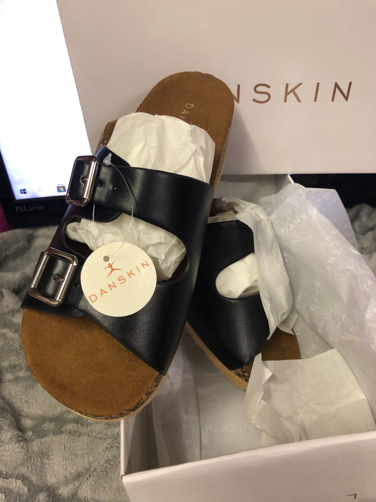 Woman Wedge Slides By Danskin Size 9
