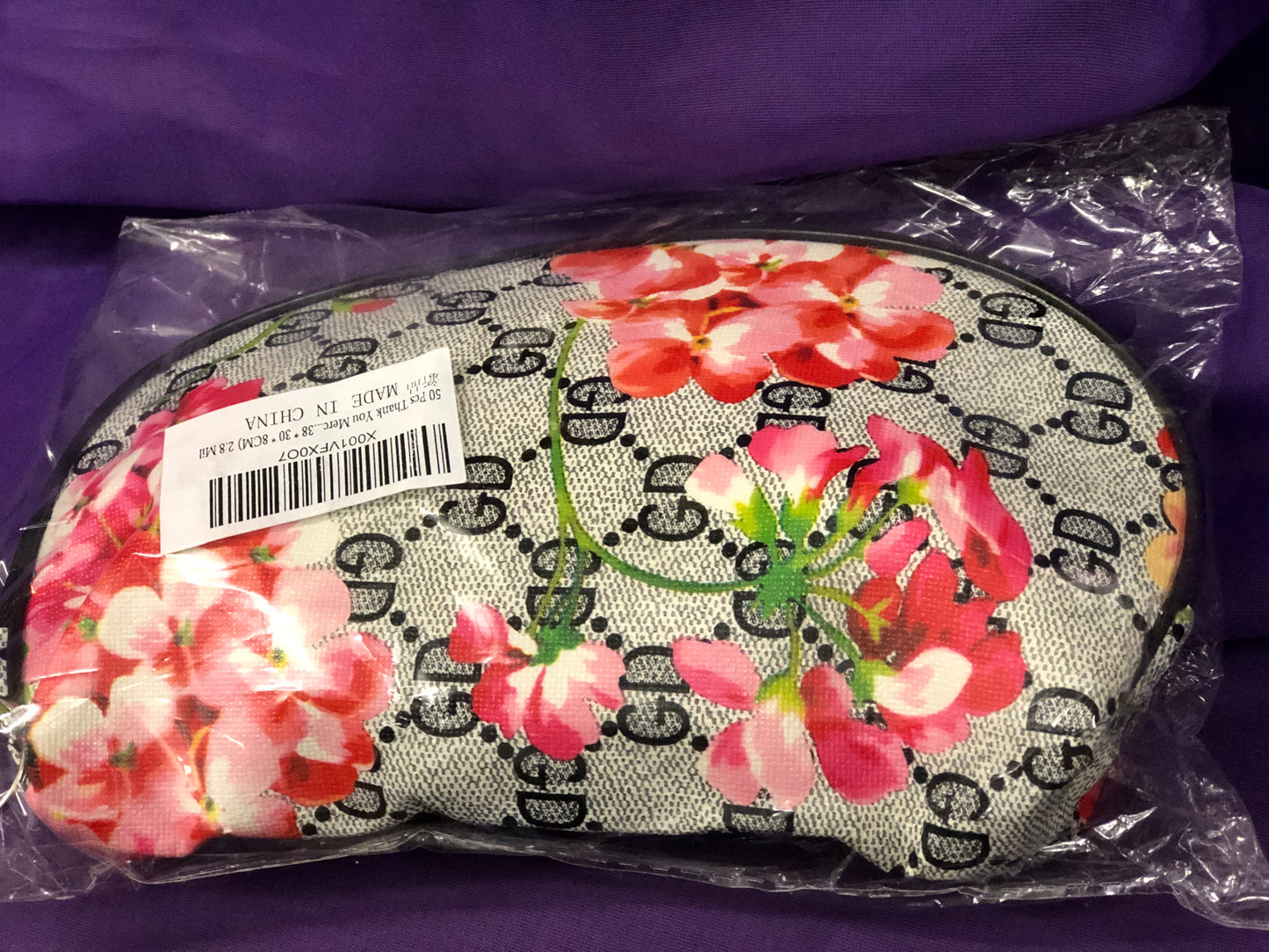 Woman Fashion G D Make-Up Bag Color Black "New Arrival" (S0LD OUT) Thanks For Your Purchase!
