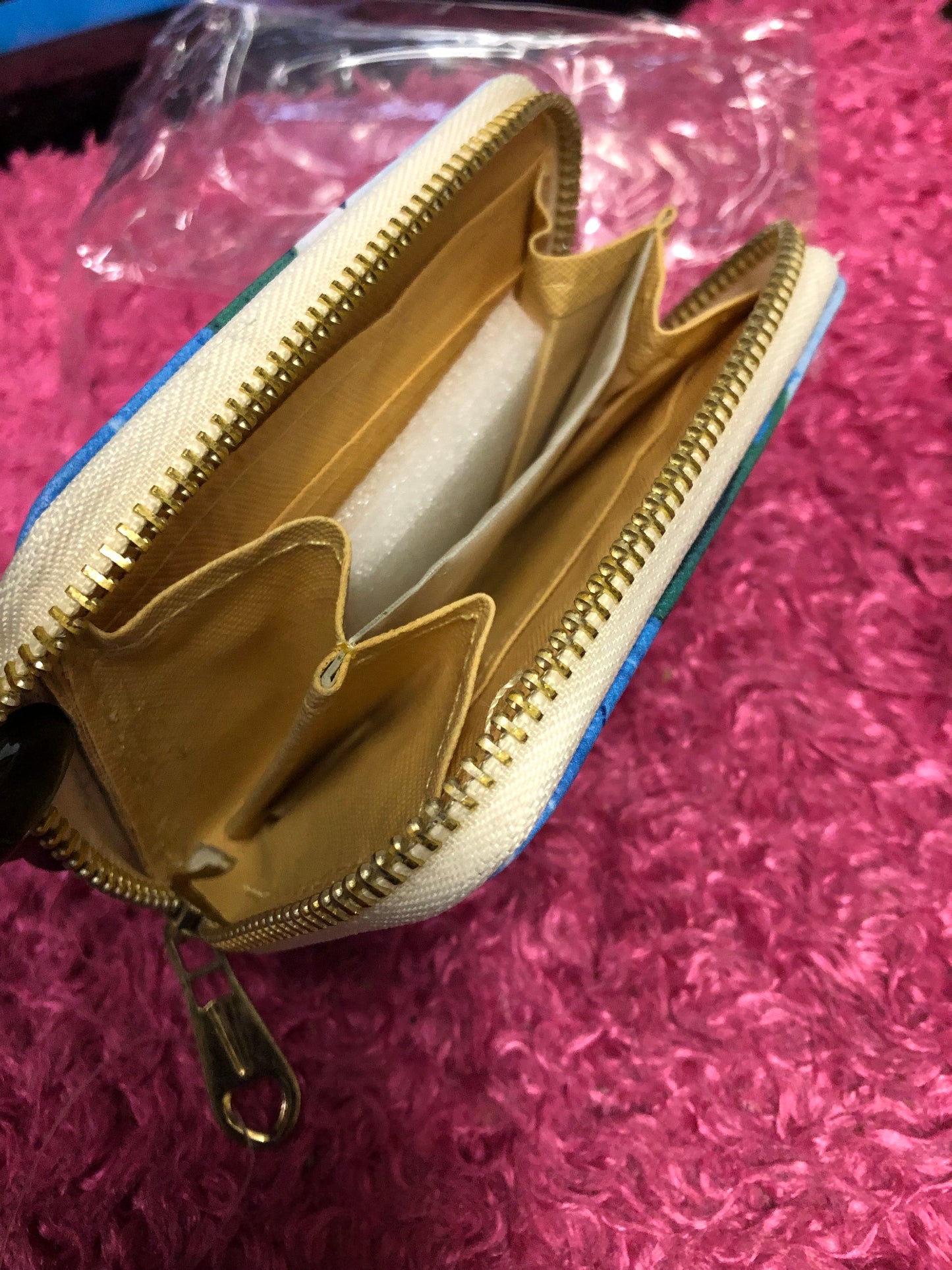 Woman Fashion Wallet Zipper Closure Color Blue With Flamingo Design Logo
