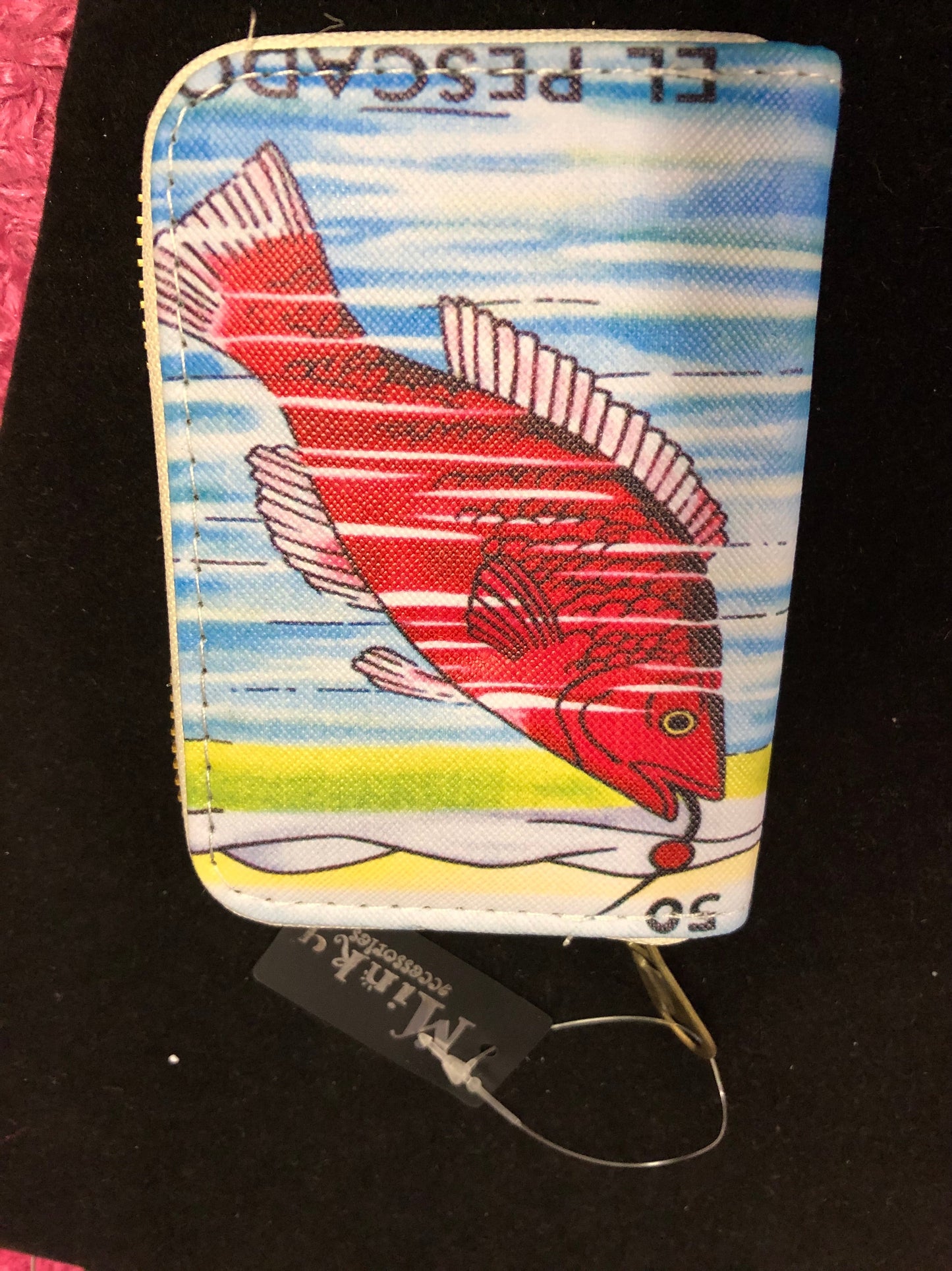 Woman Fashion Wallet Zipper Closure Color Blue With Fish Design Logo