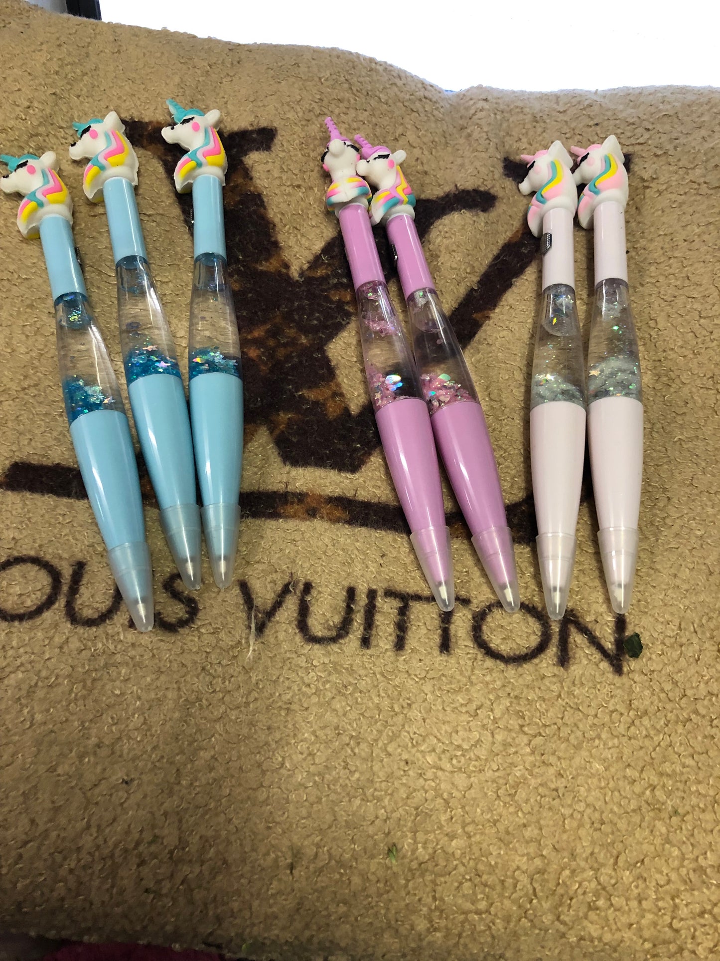 Unicorn Light Up Pen With Crystal Glob Body Colors Pink/white ,Purple, And Blue." New Arrival"