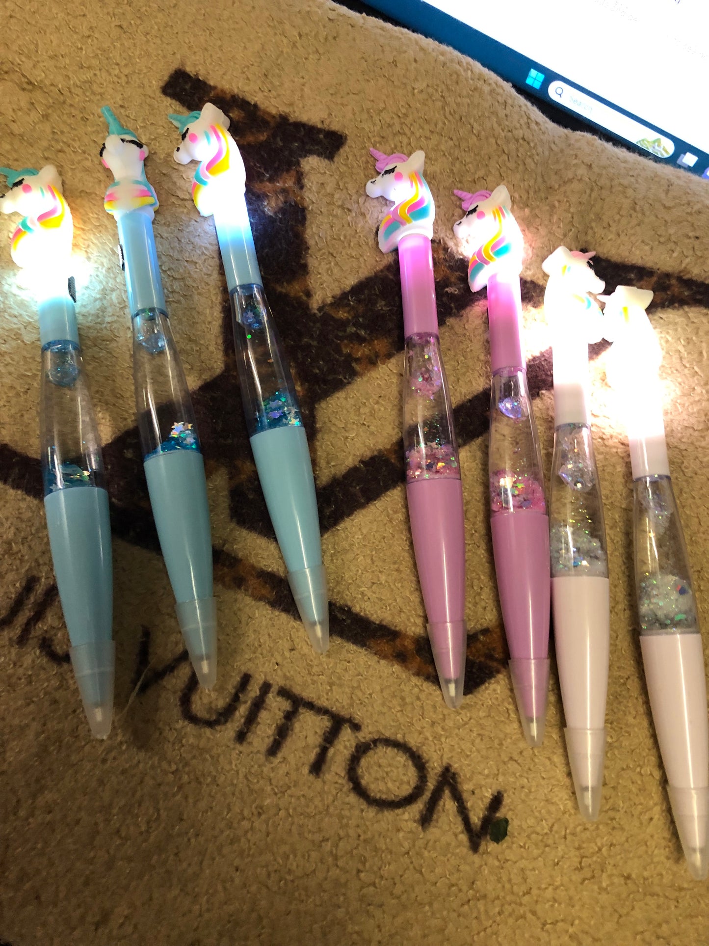 Unicorn Light Up Pen With Crystal Glob Body Colors Pink/white ,Purple, And Blue." New Arrival"